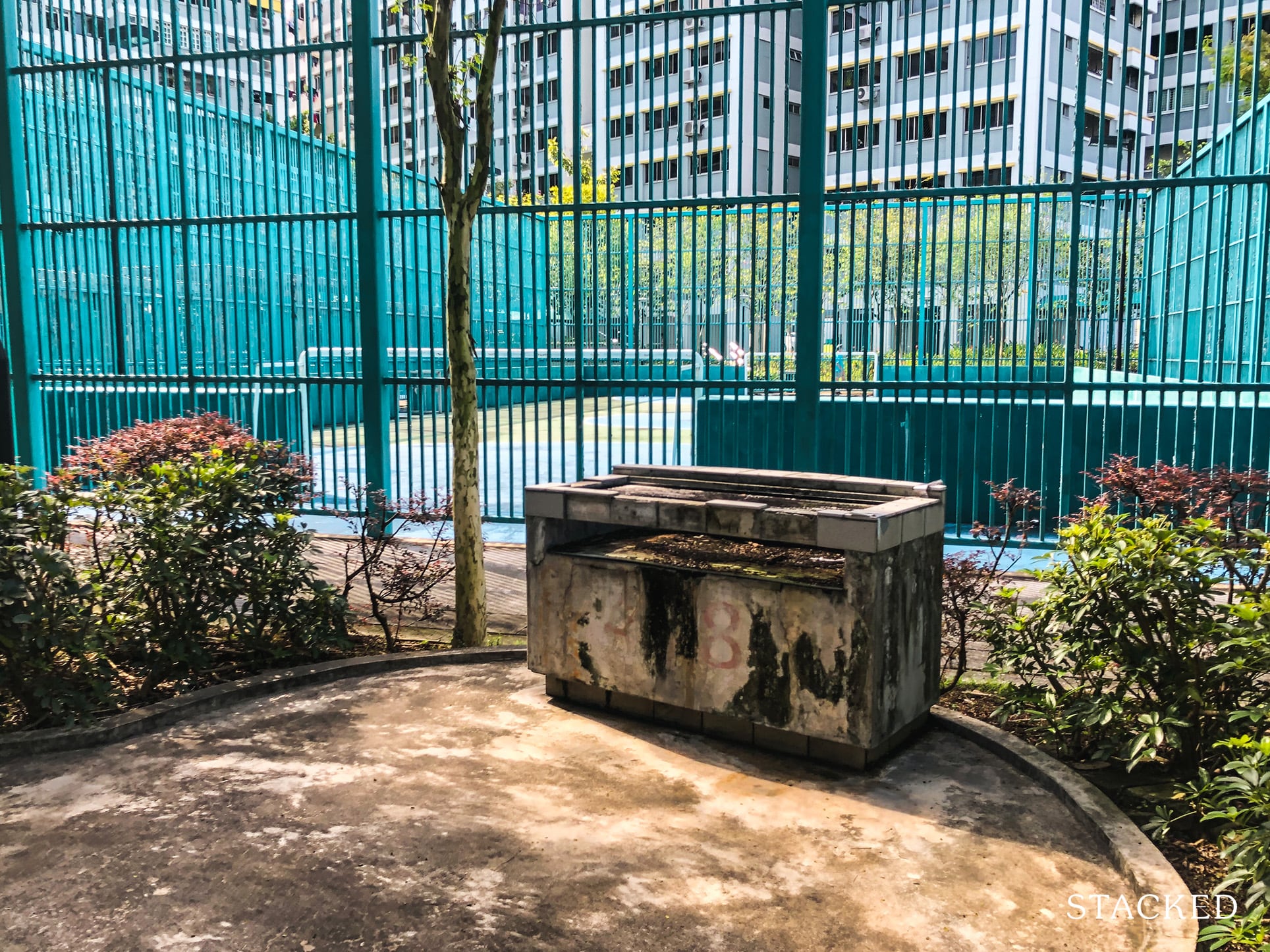 Fajar HDB 48 barbeque pit