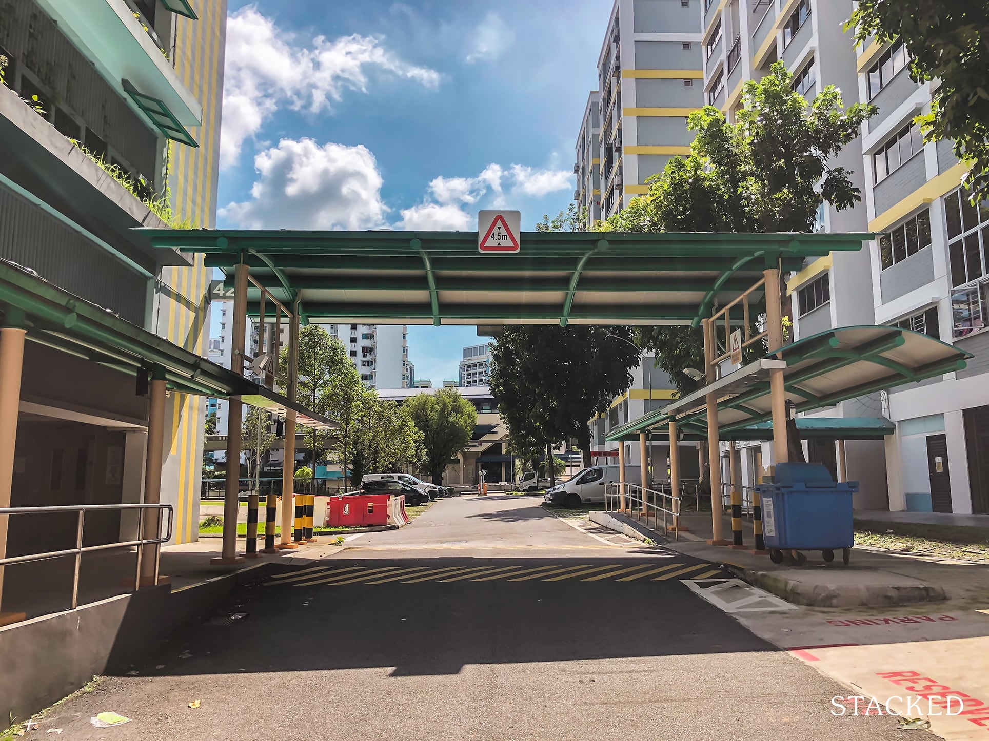 Fajar HDB 63 sheltered walkway