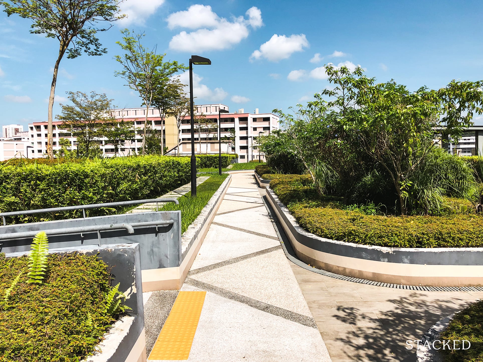 SkyPeak @ Bukit Batok Carpark Rooftop Garden