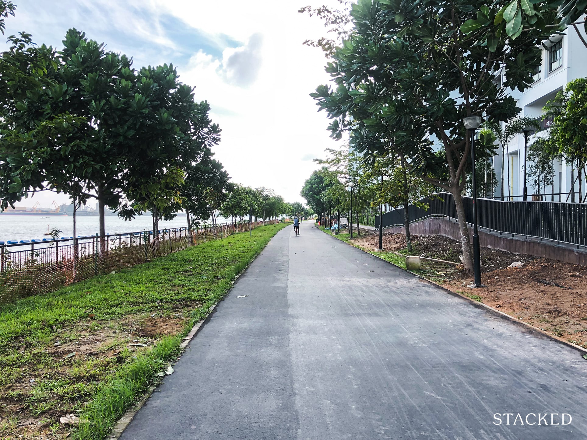 Waterfront ii Punggol Northshore 32 walkway seafront