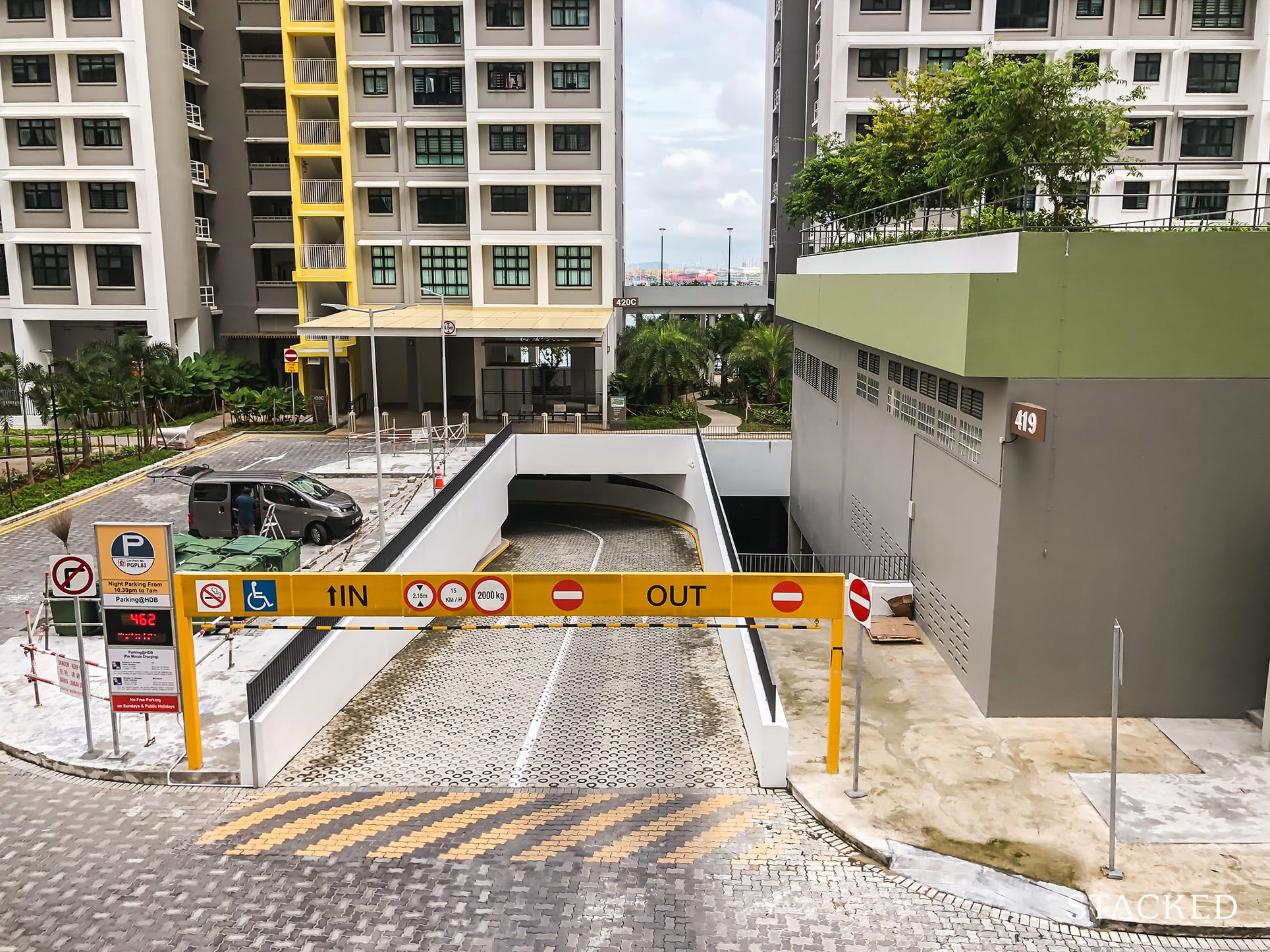 Waterfront ii Punggol Northshore 84 parking entrance