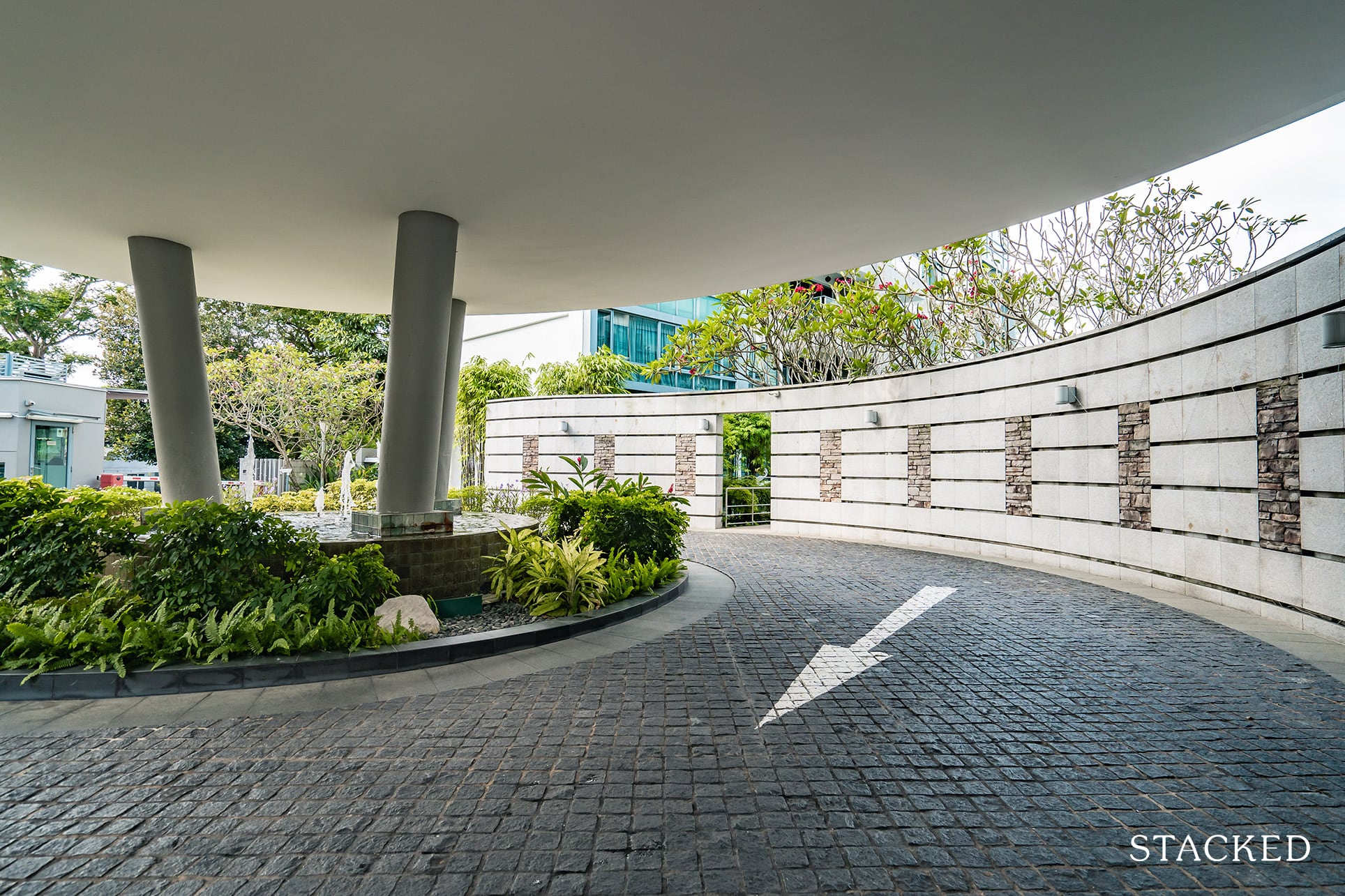 the sixth avenue residences roundabout