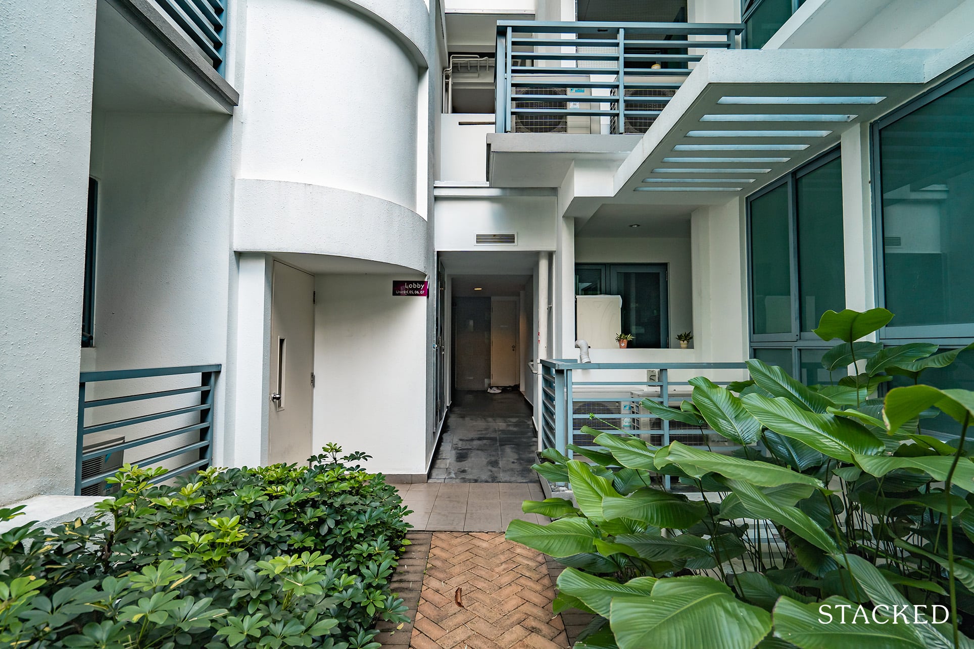 the sixth avenue residences ground lobby