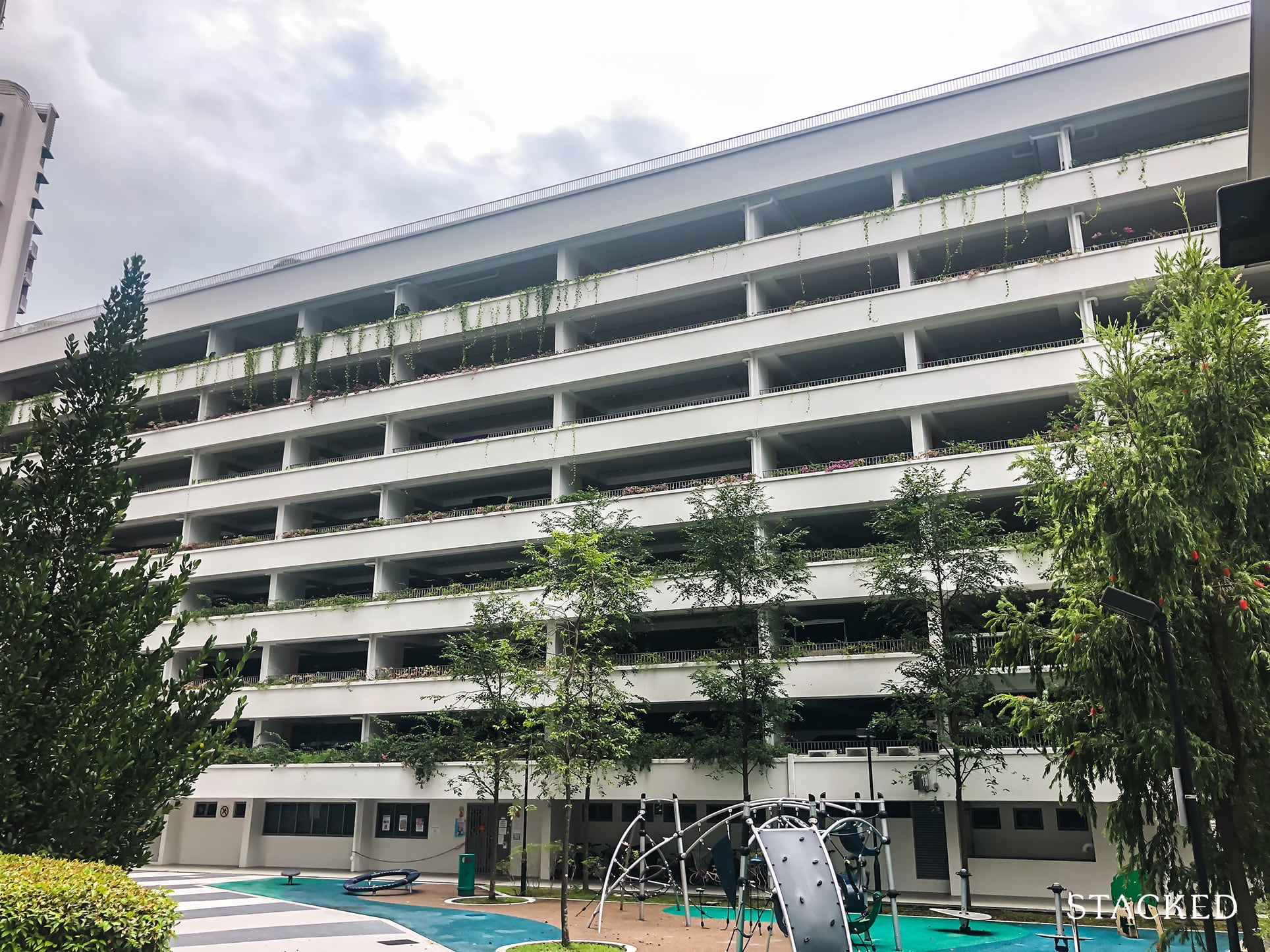 Lake Vista multistorey carpark facade