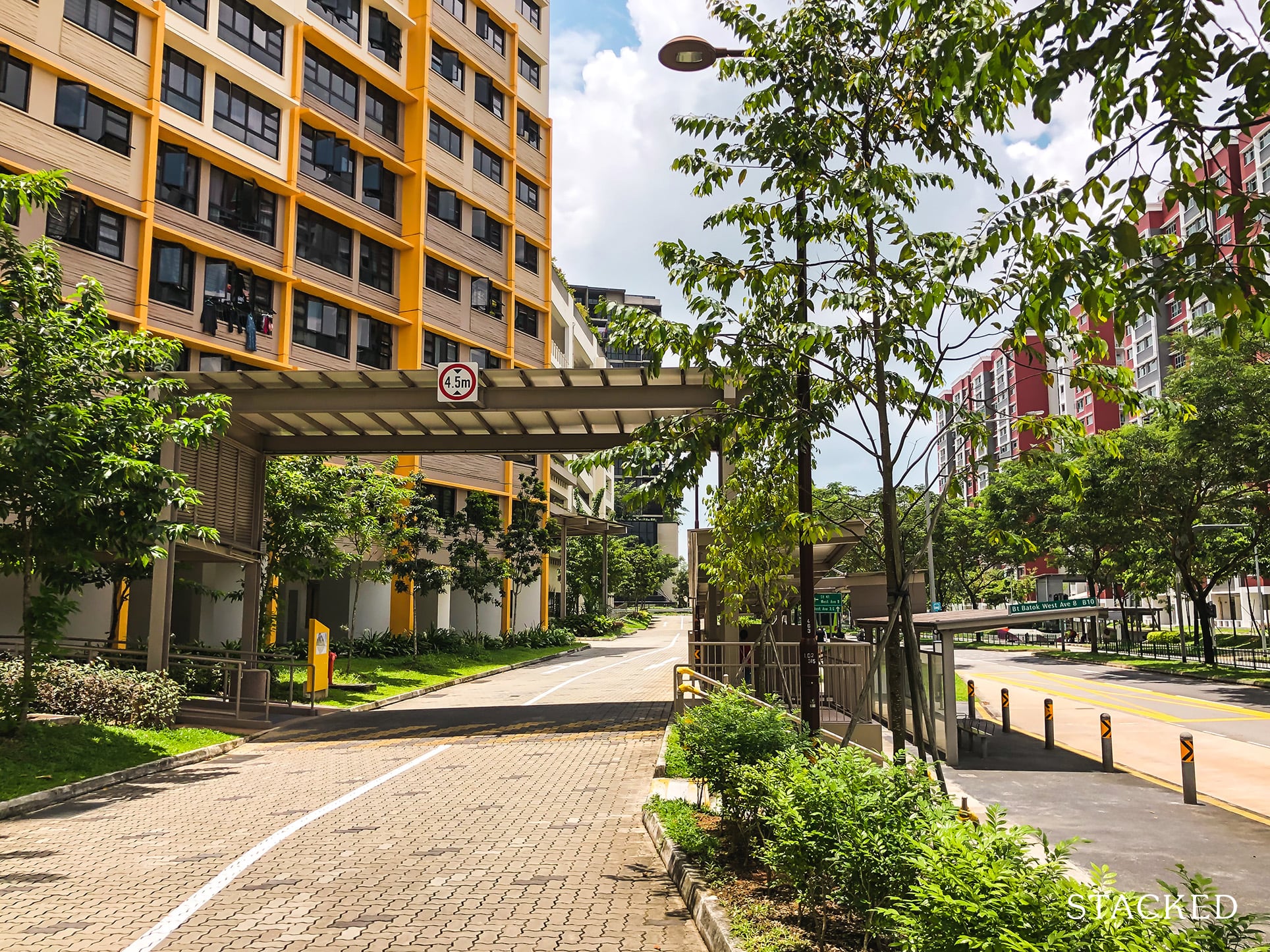 West Plains @ Bukit Batok sheltered walkway