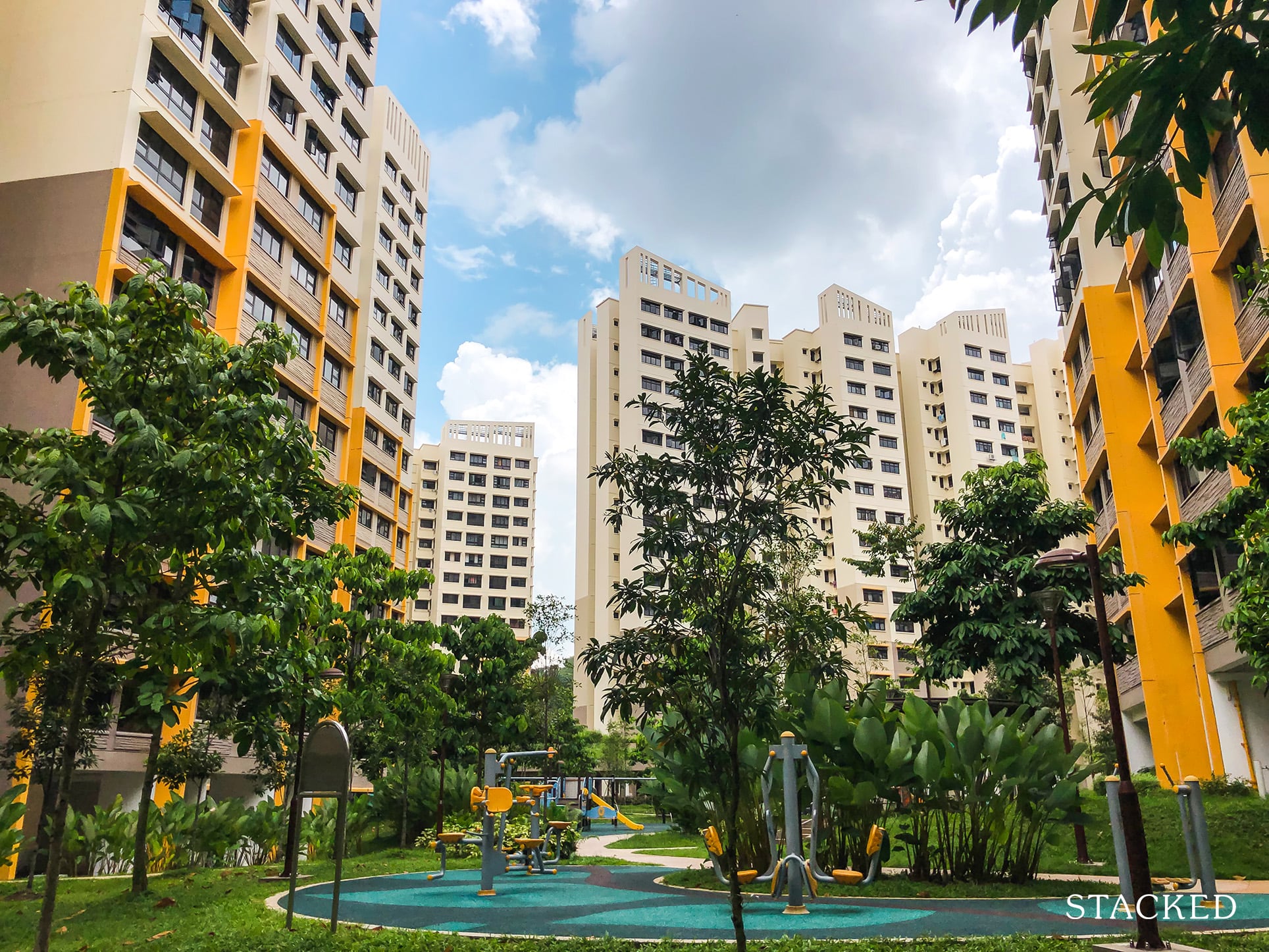 West Plains @ Bukit Batok fitness station