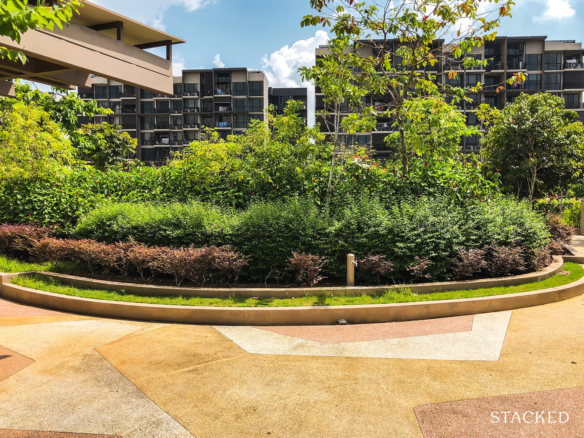 West Plains @ Bukit Batok rooftop garden