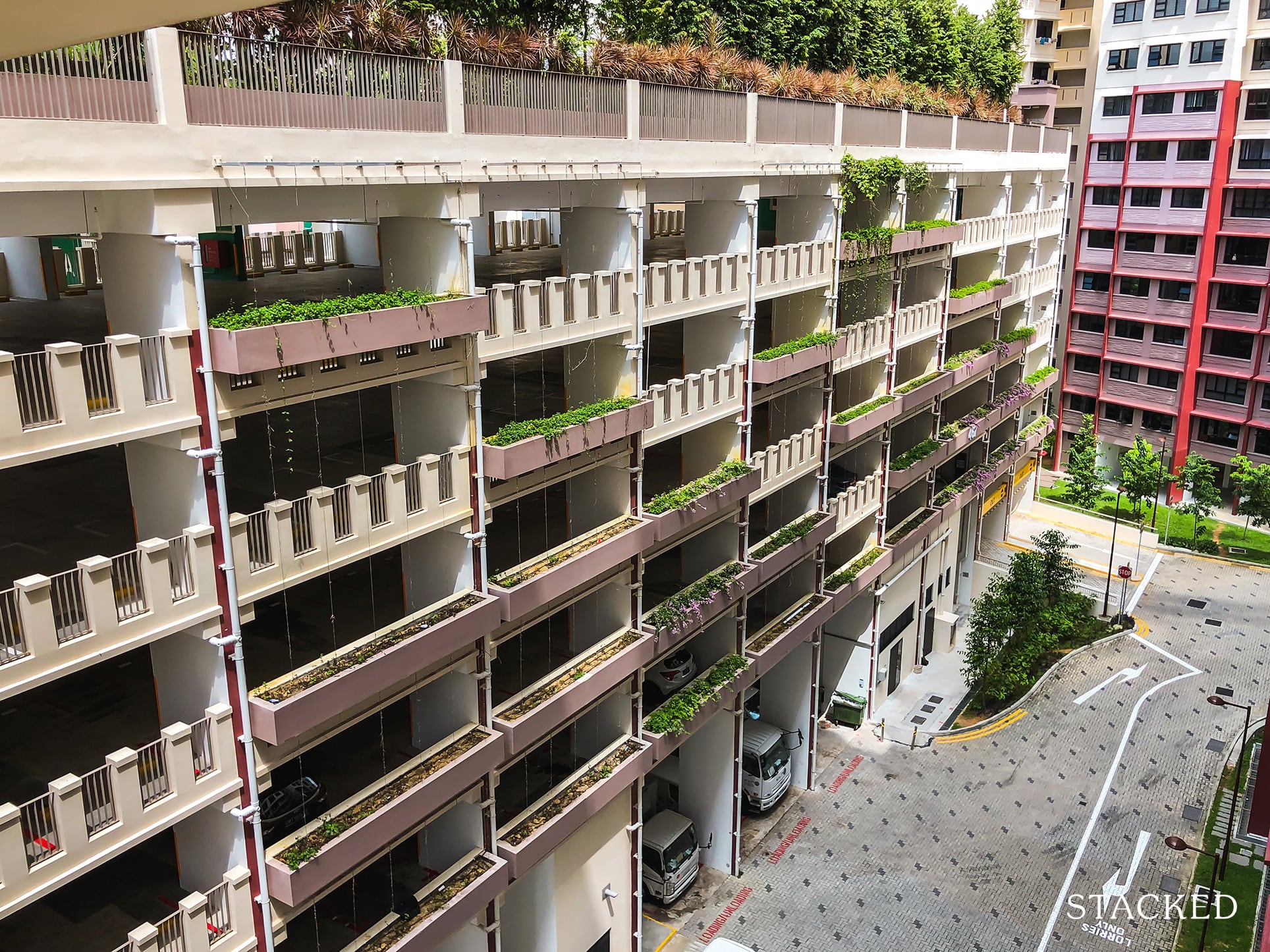 West Plains @ Bukit Batok multi storey car park