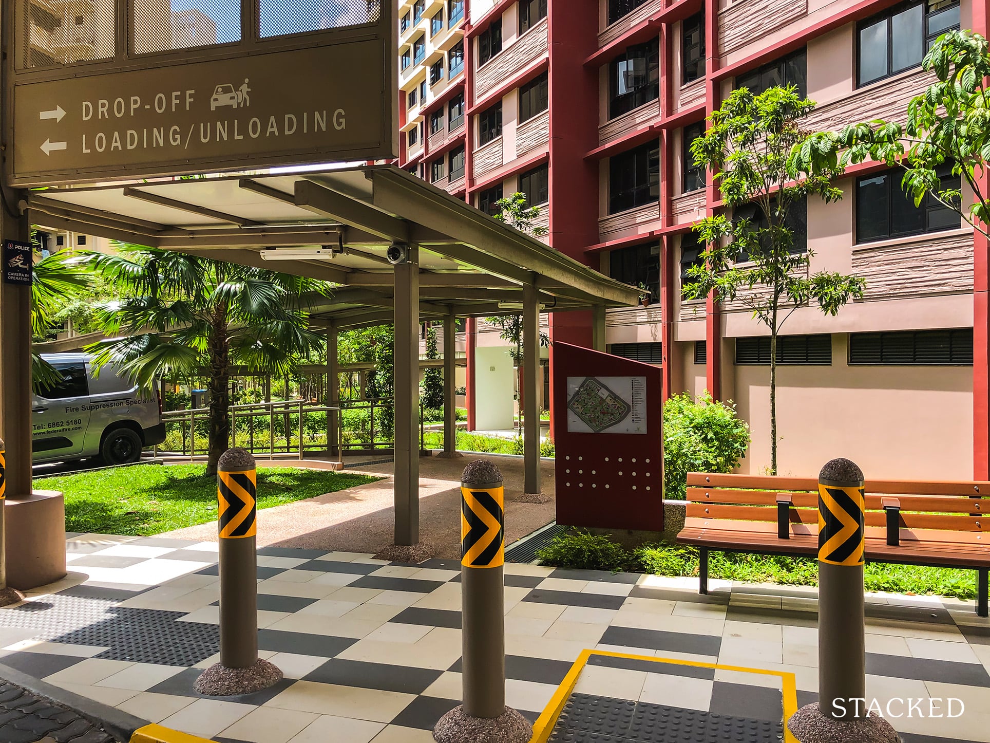 West Plains @ Bukit Batok sheltered roundabout drop off point