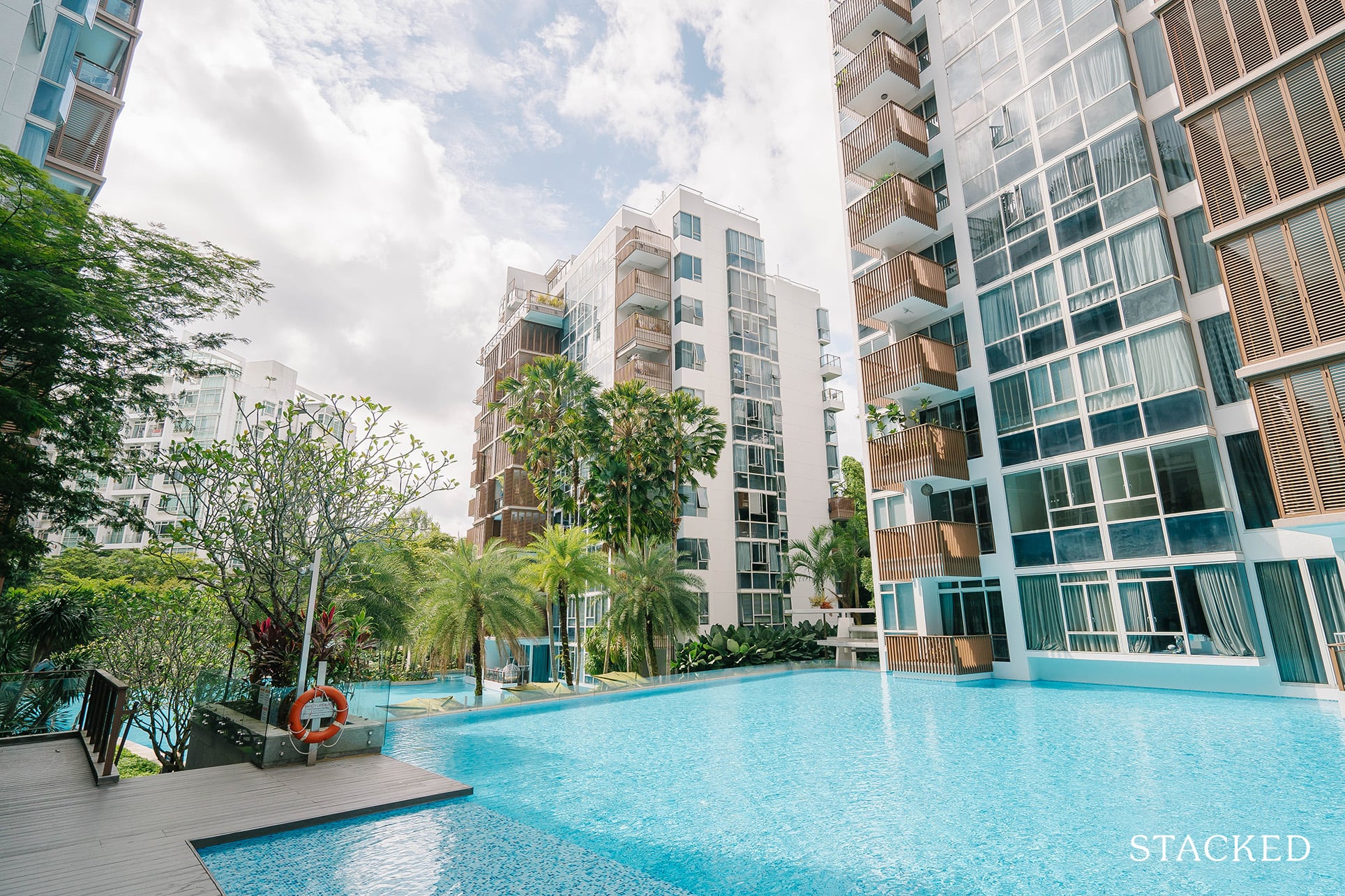 floridian condo elevated pool