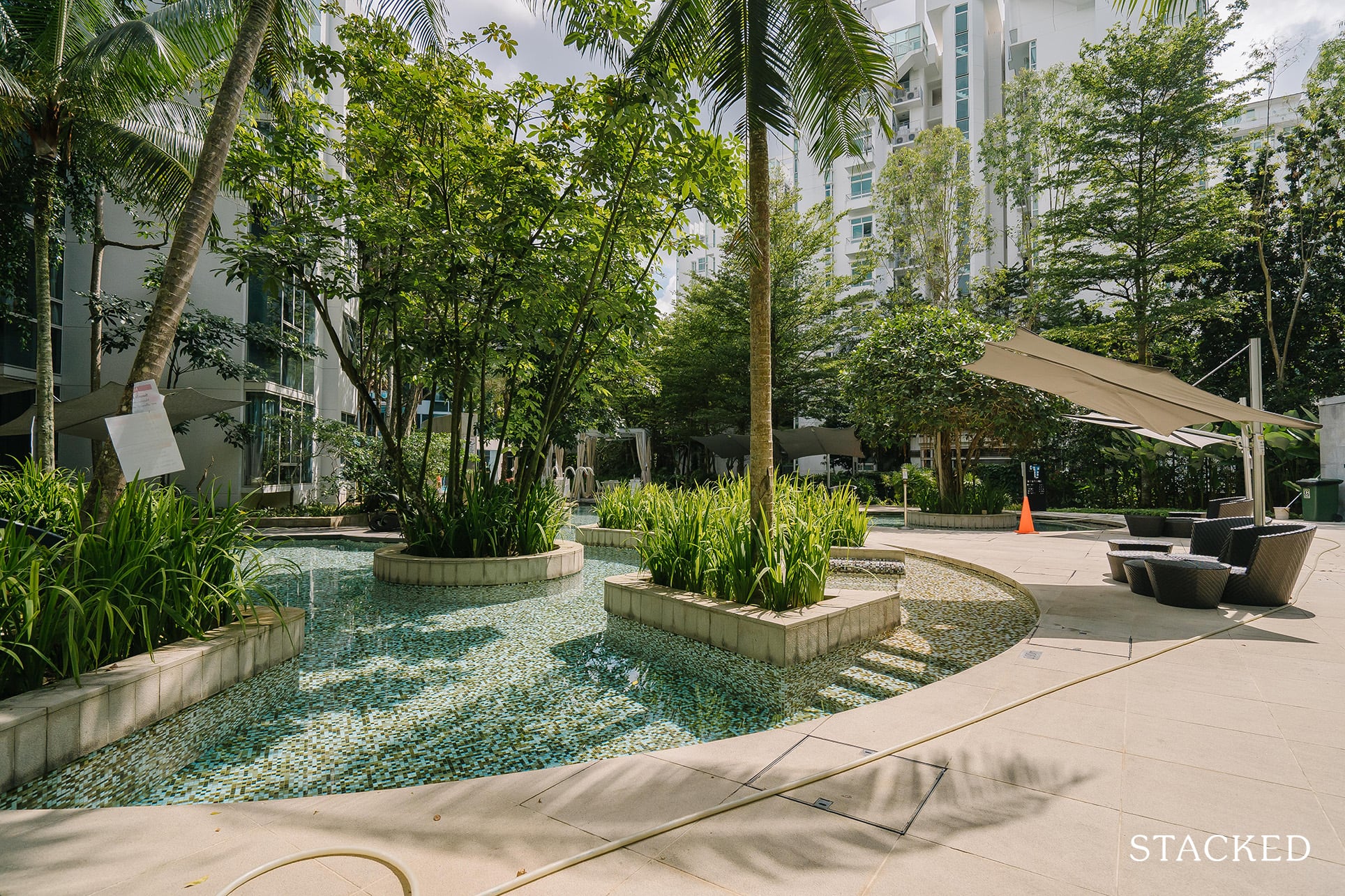 floridian condo kids pool