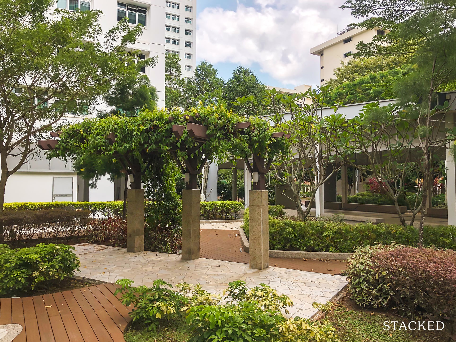 Telok Blangah Ridgeview 21 garden trellis