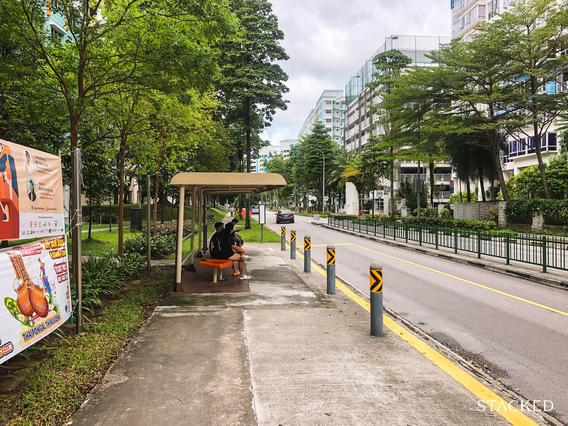 Woodlands Glen 5 bus stop