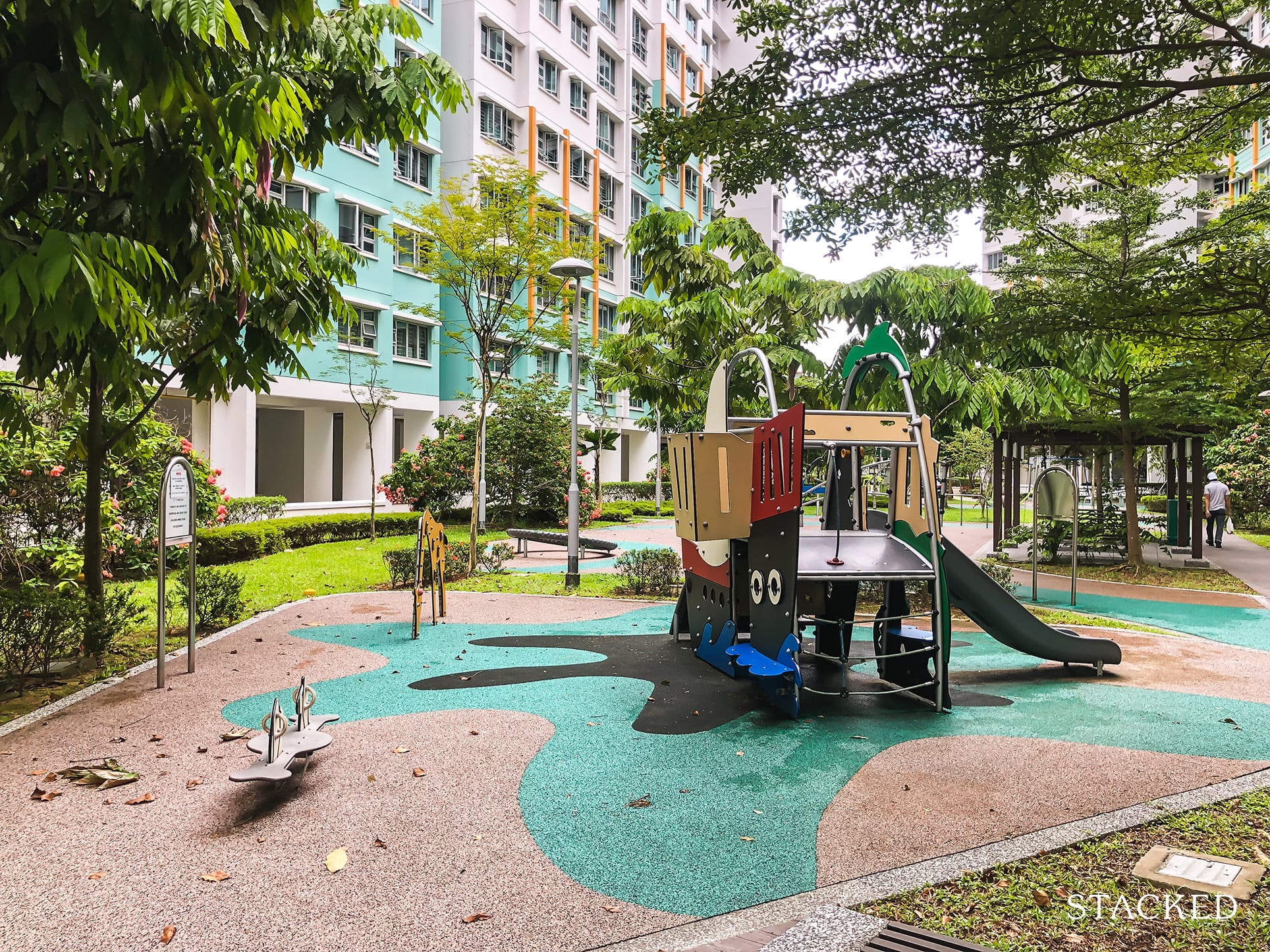 Woodlands Glen 131 playground