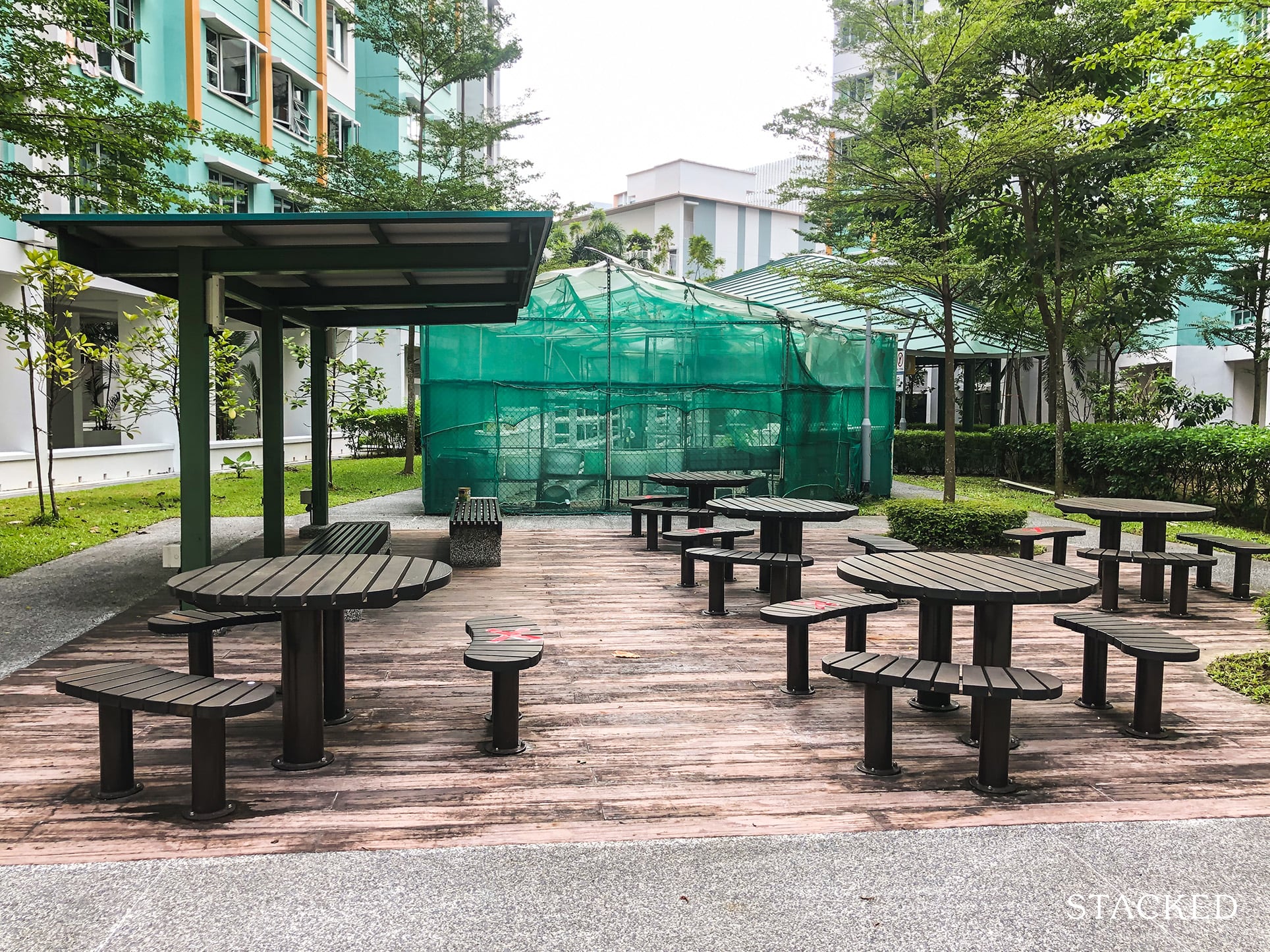 Woodlands Glen 10 seating area