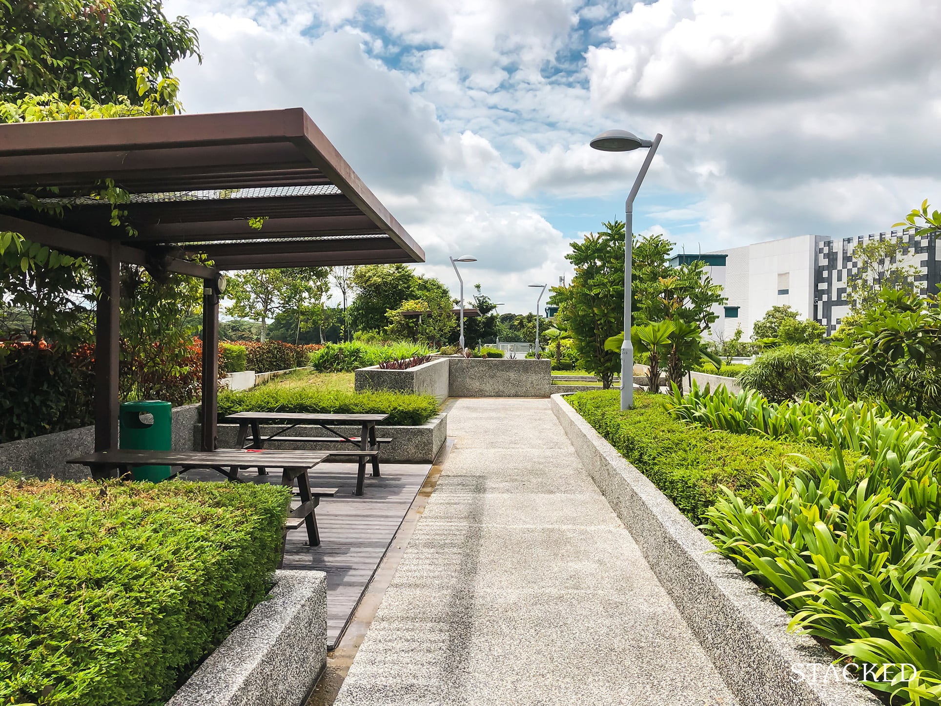 Woodlands Glen 68 rooftop garden