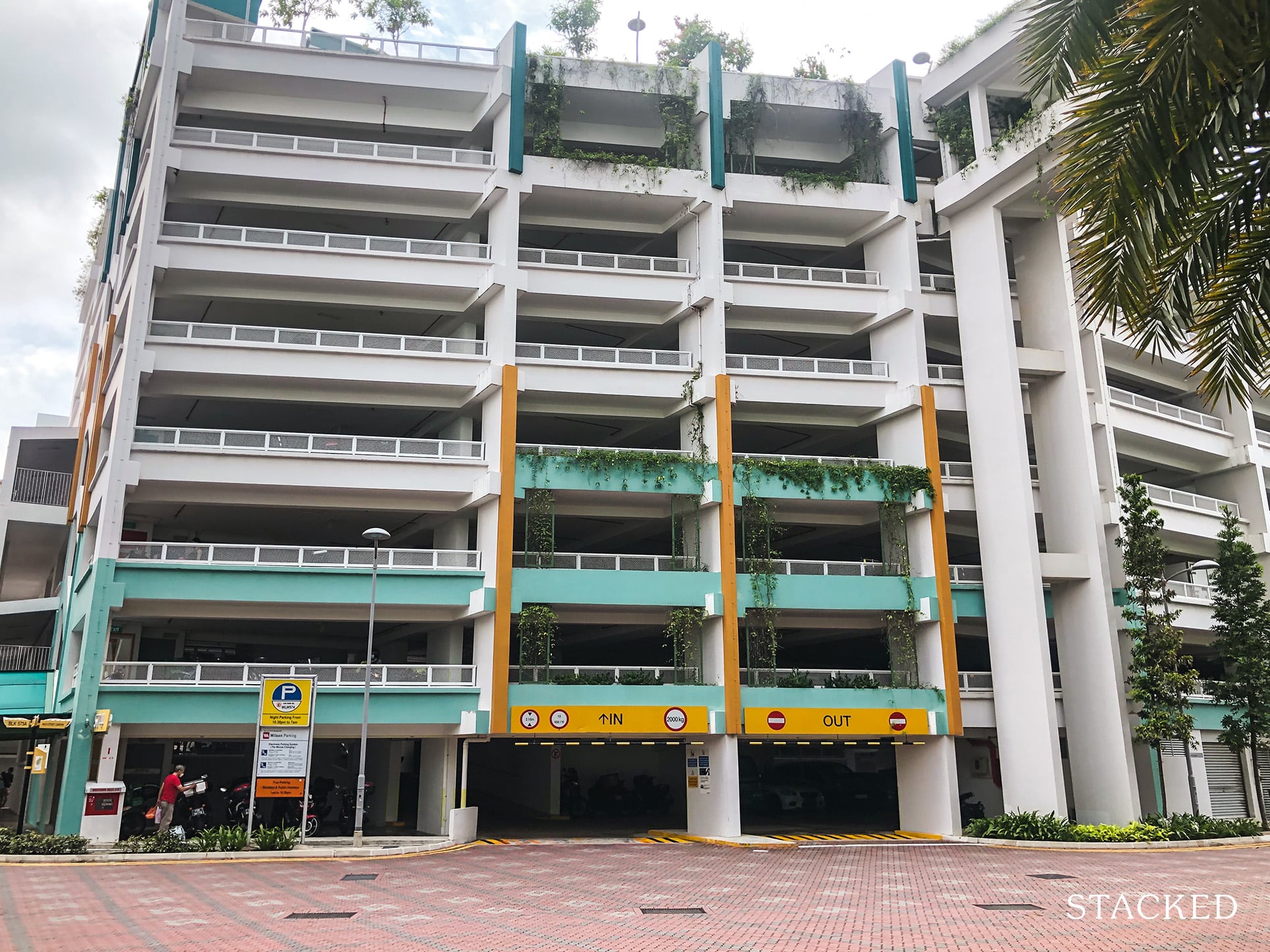 Woodlands Glen 22 multi storey car park