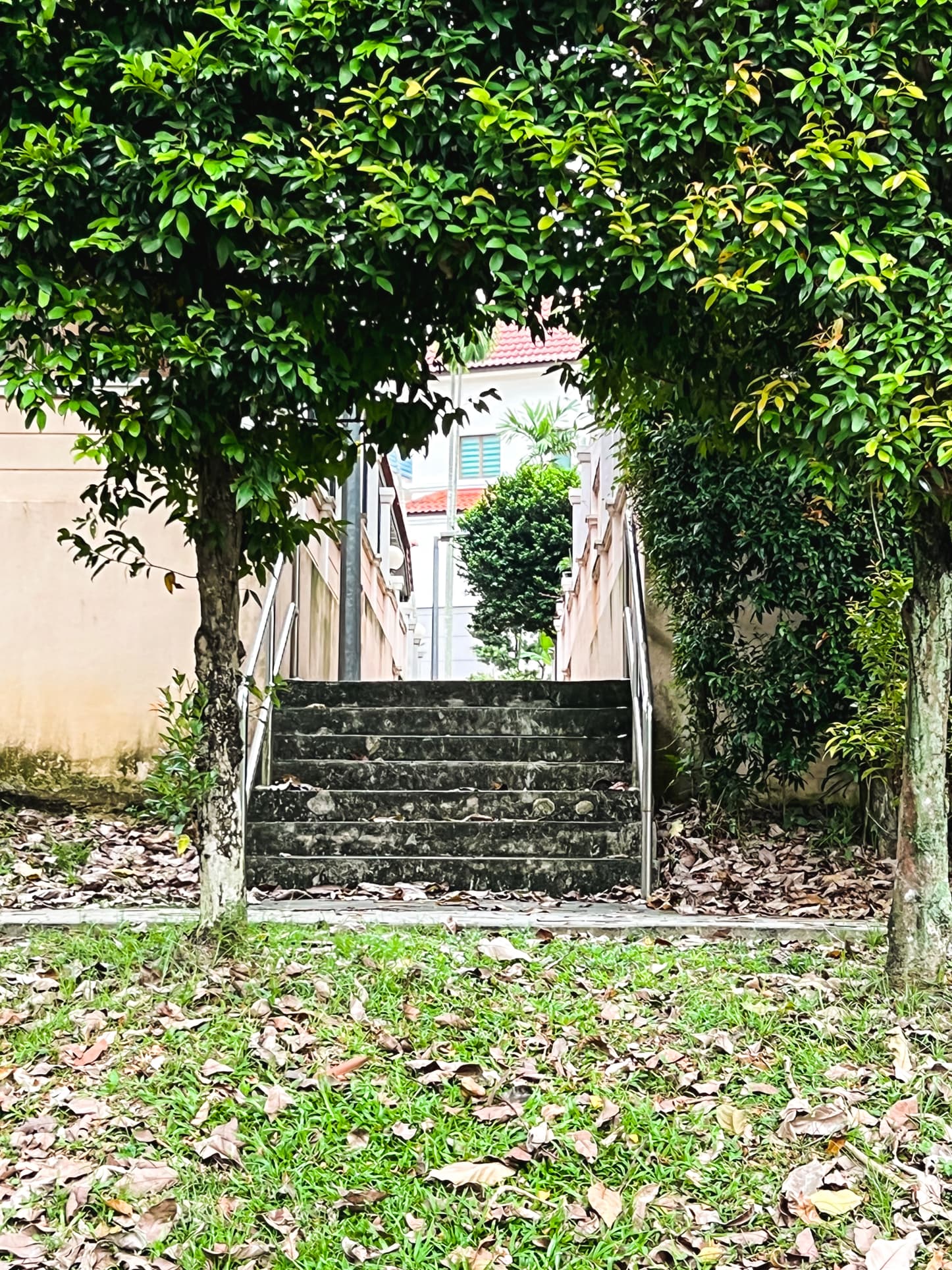 villa verde stairs