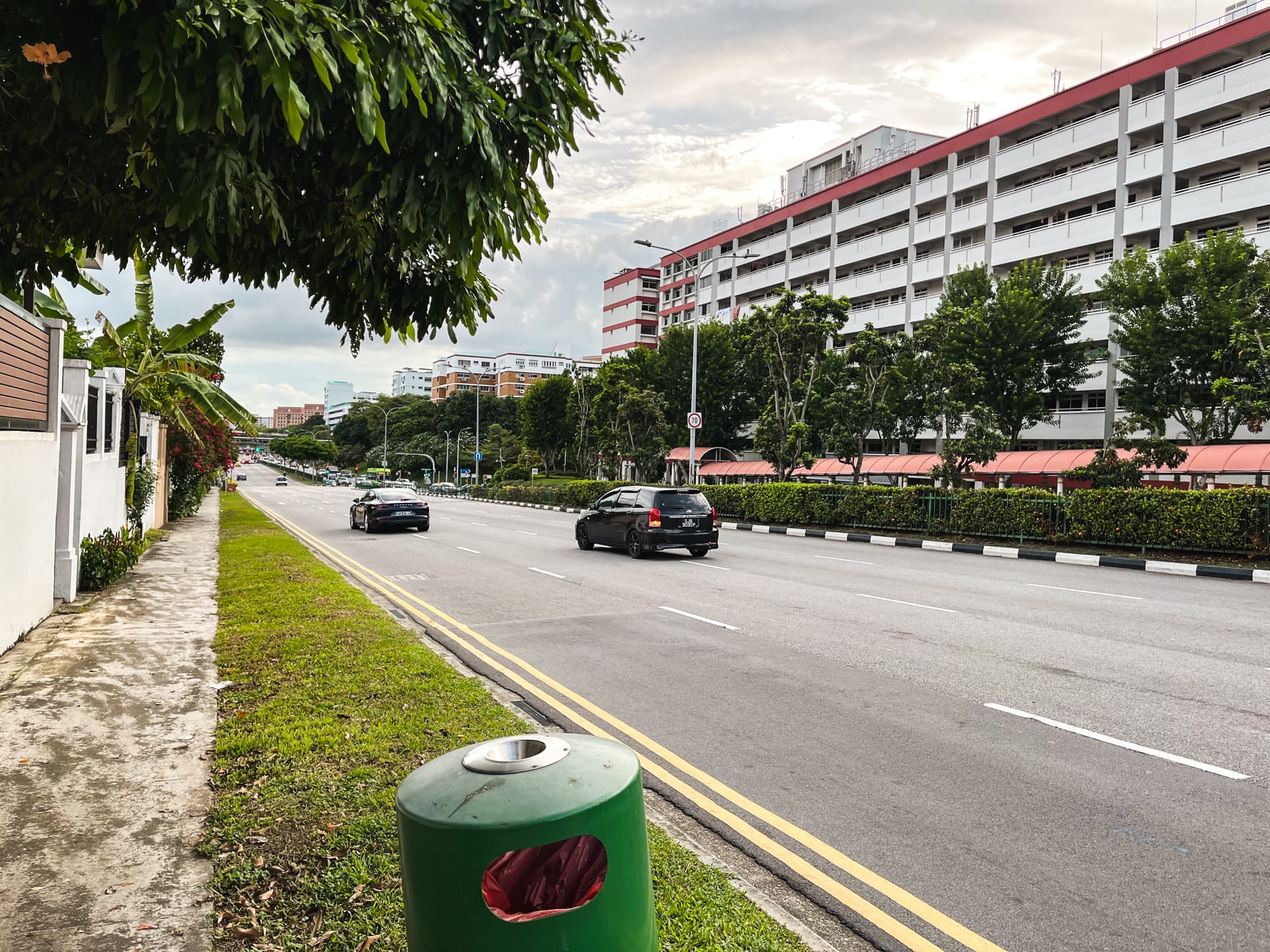 loyang villas main road