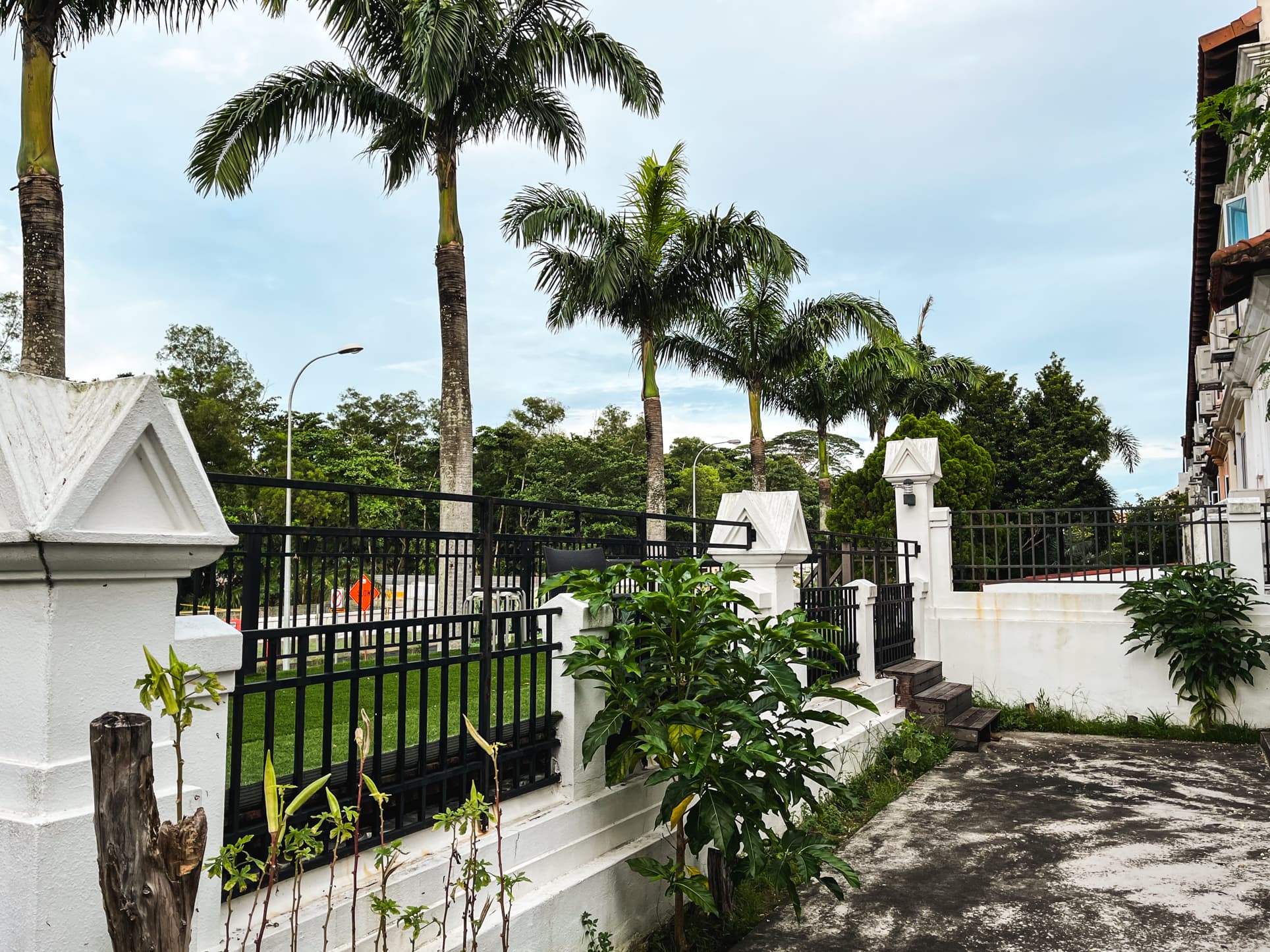 loyang villas gates