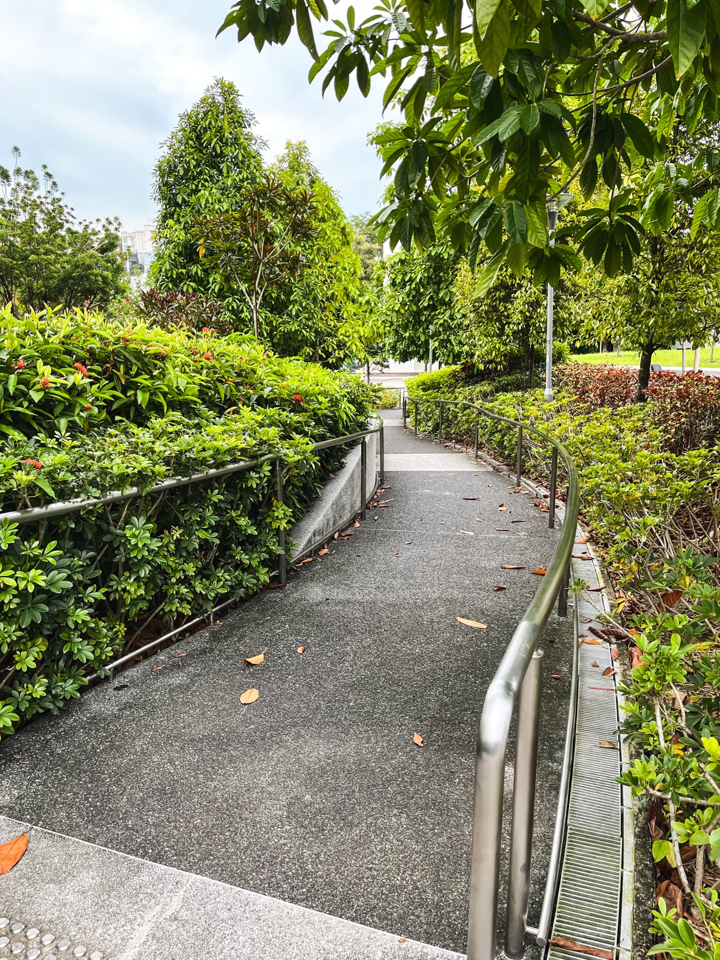 victoria park villas path