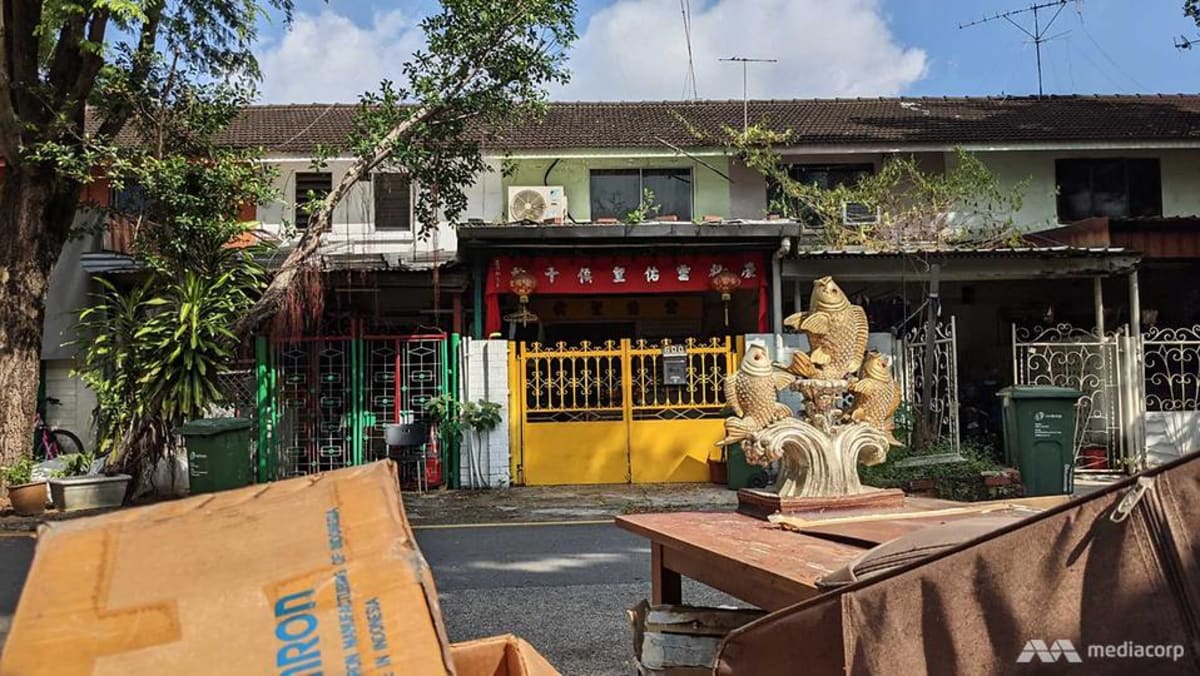 discarded objects at geylang lorong 3