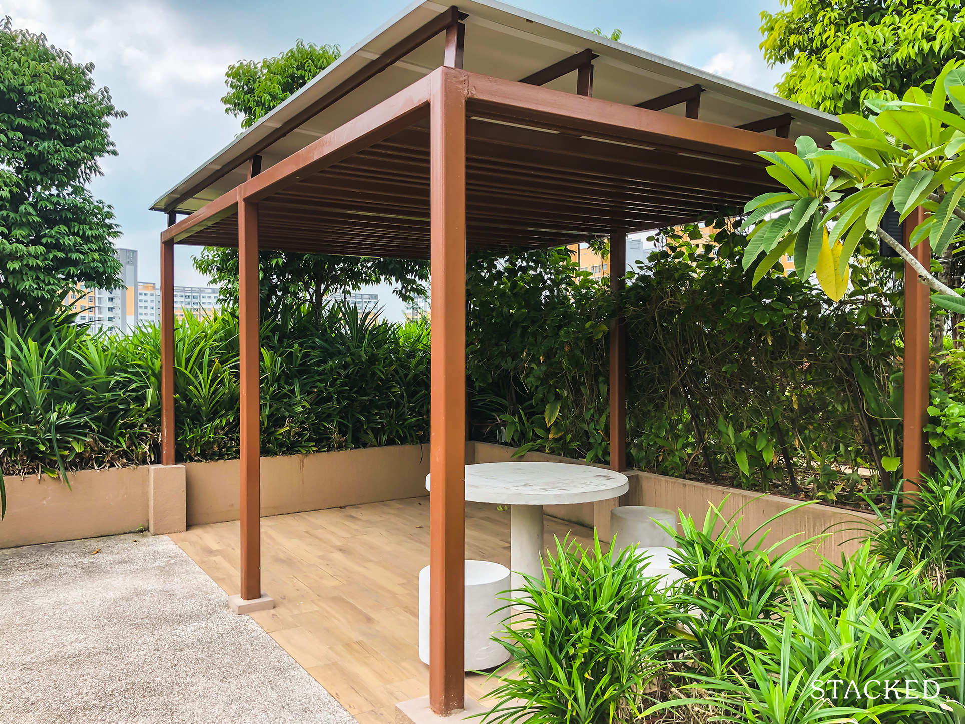 EastGlen @ Canberra 137 rooftop garden sheltered seating