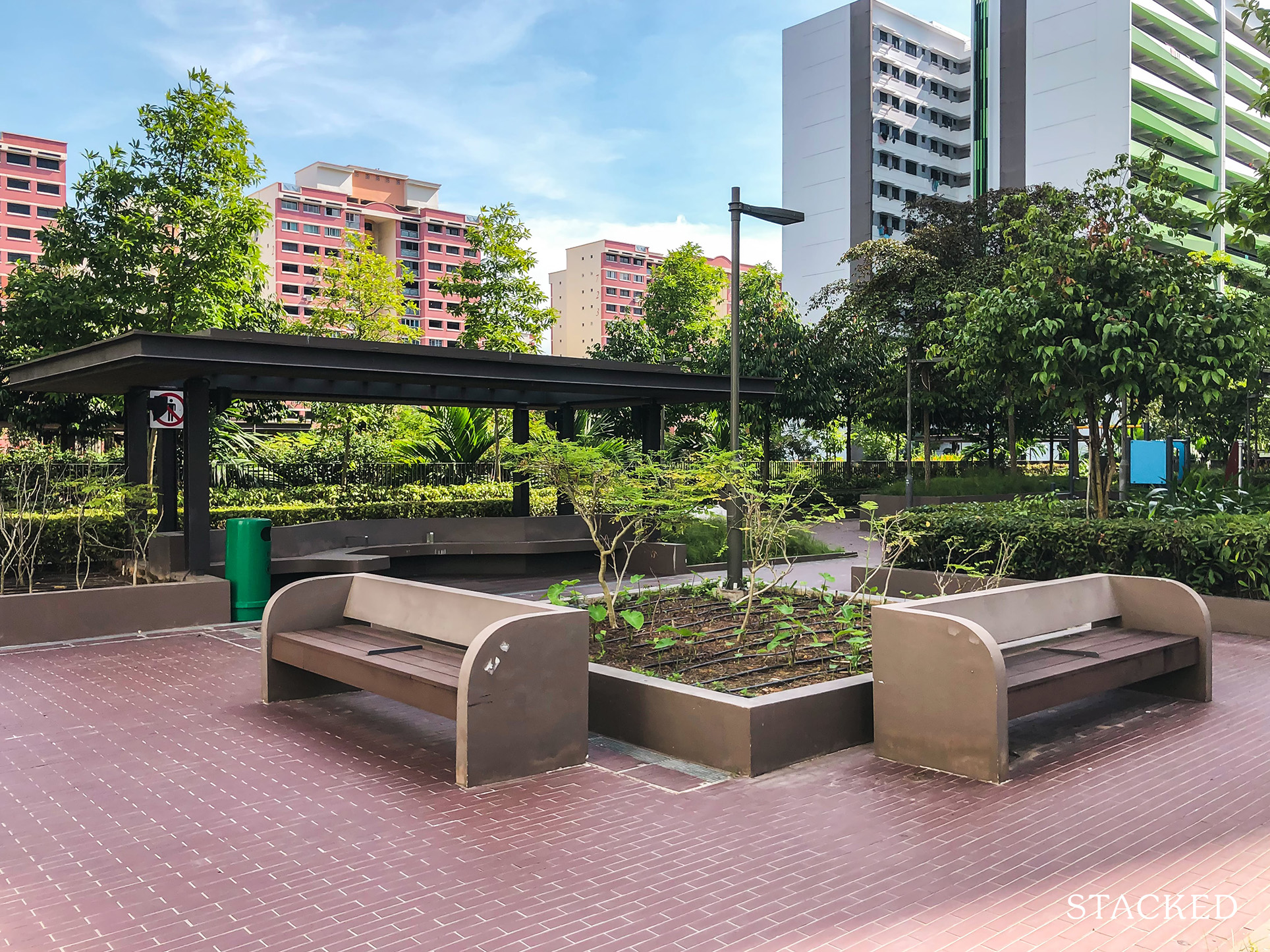 Tampines GreenRidges 132 bench seating