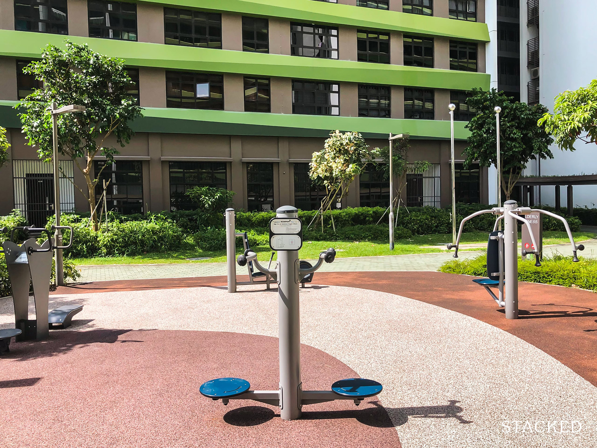 Tampines GreenRidges 77 fitness station