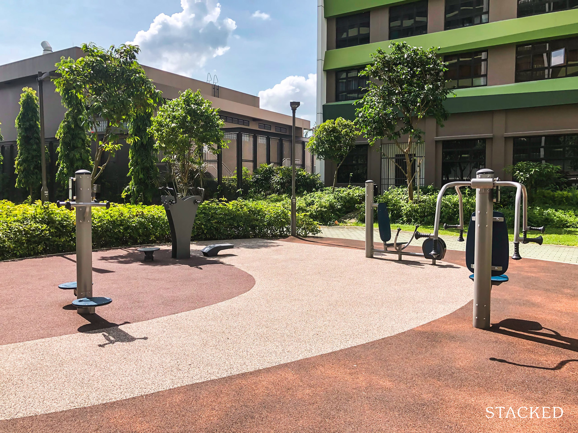 Tampines GreenRidges 75 fitness station