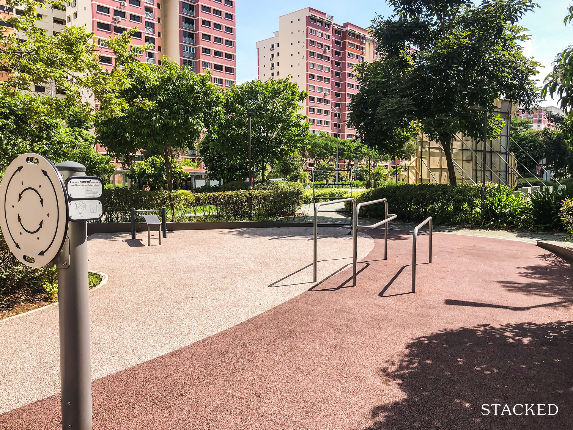 Tampines GreenRidges 44 adult fitness station