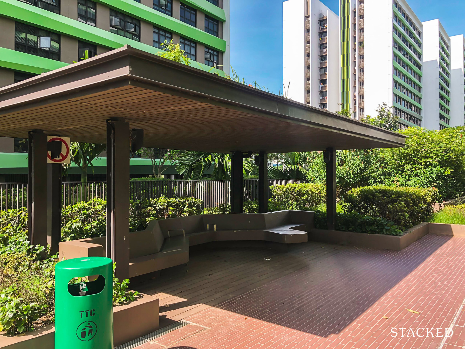 Tampines GreenRidges 106 sheltered seating