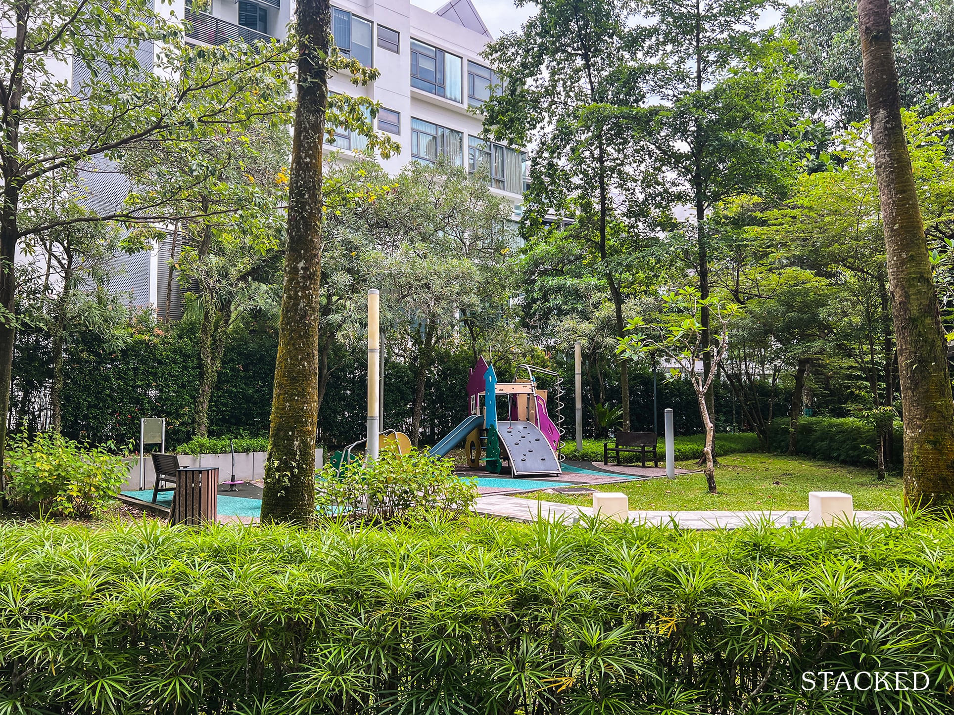 parvis condo playground