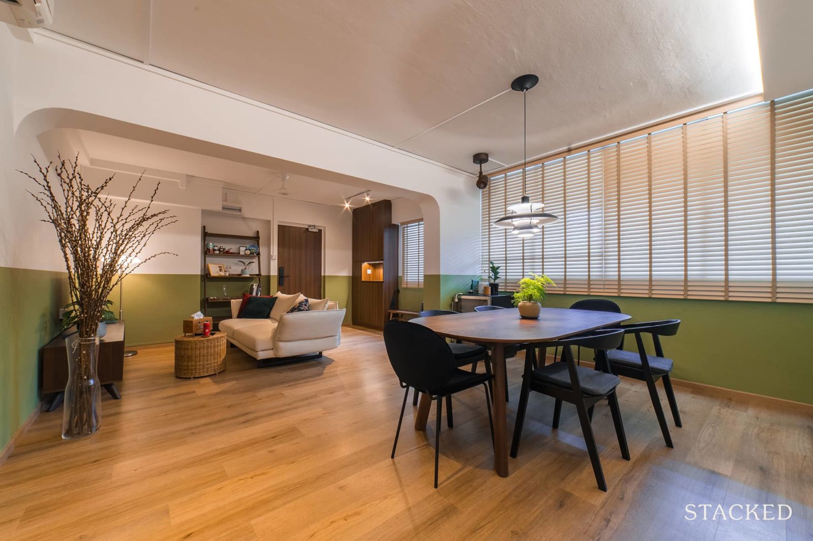 How A Couple With A $60k Reno Budget Created A Mid-Century Modern Home With Iconic Lamps