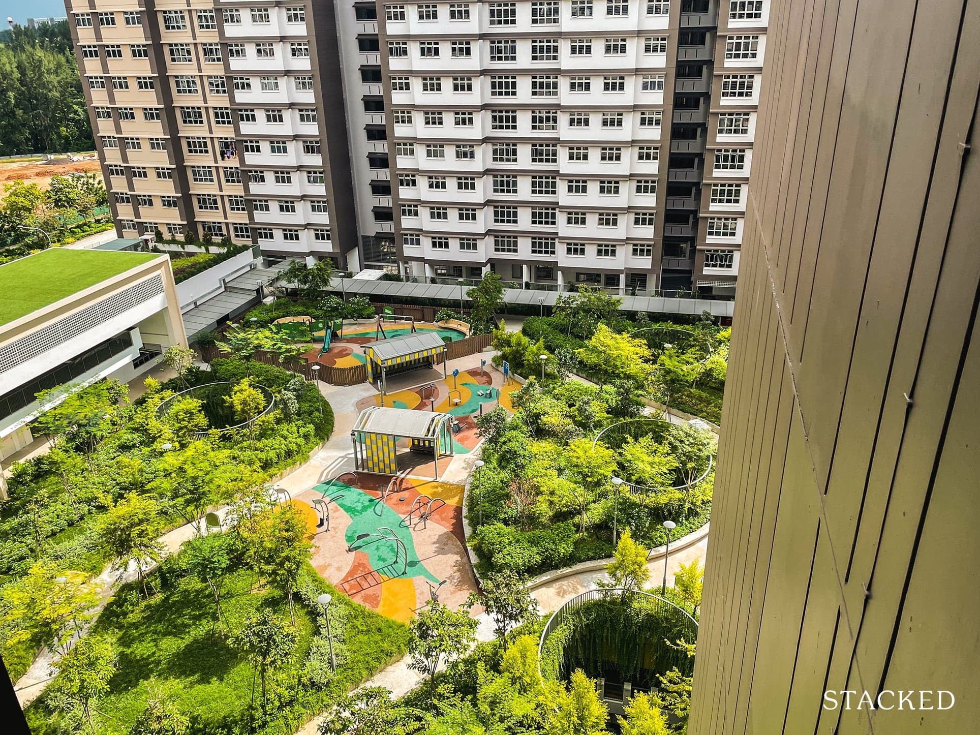 Matilda Sundeck top view garden