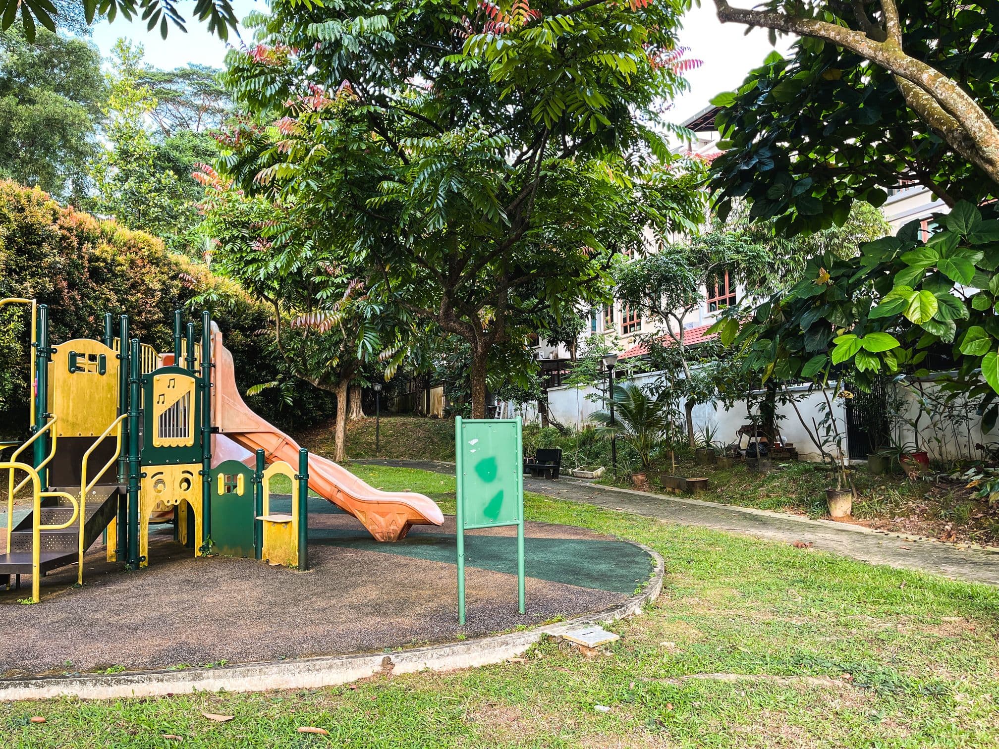 pavilion park landed playground