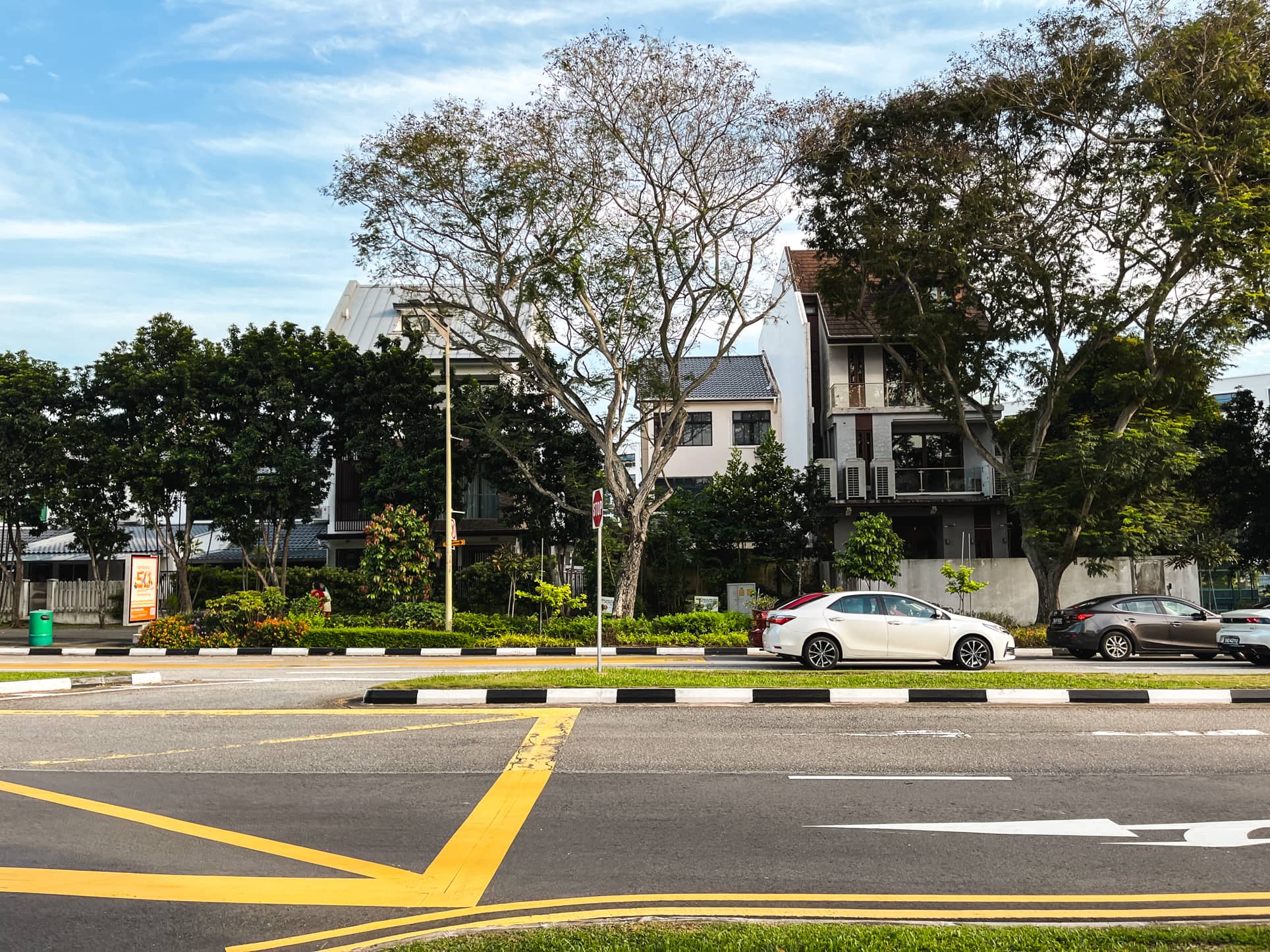 bedok walk estate main road 4