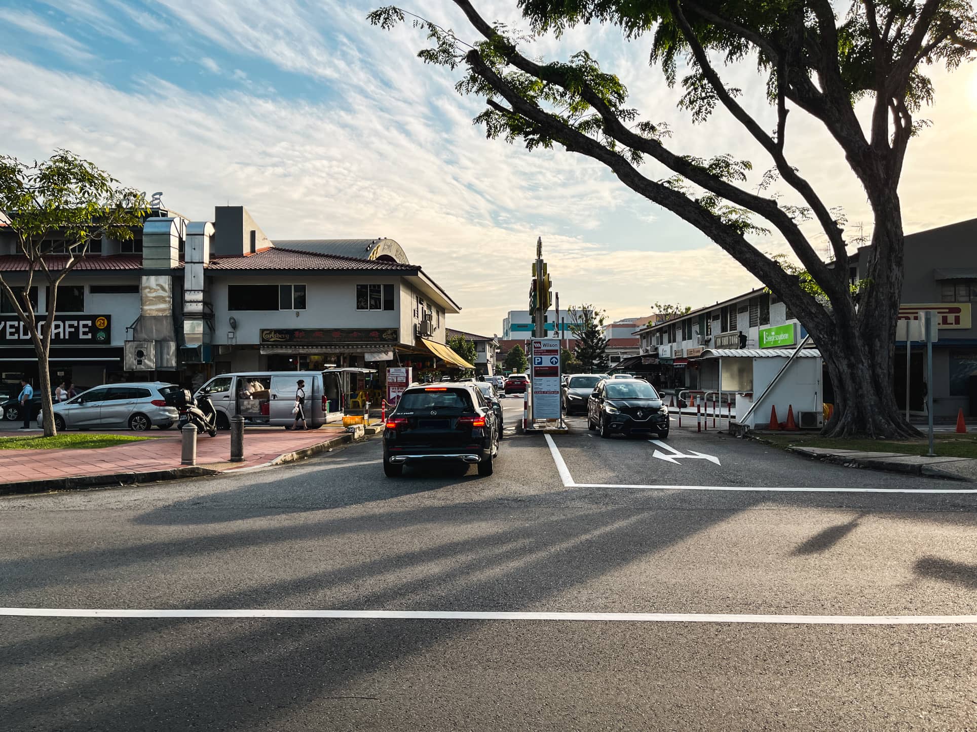 bedok walk estate public parking