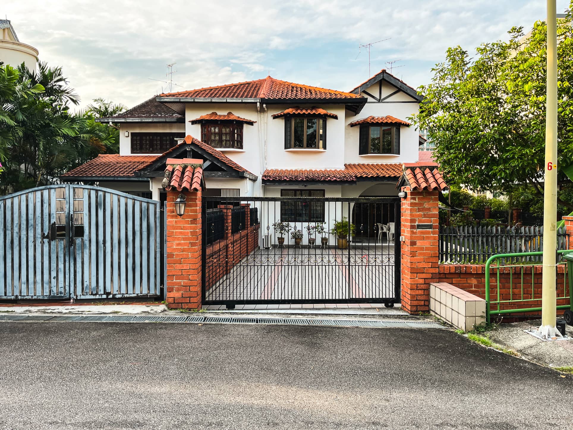 bedok walk estate house 5