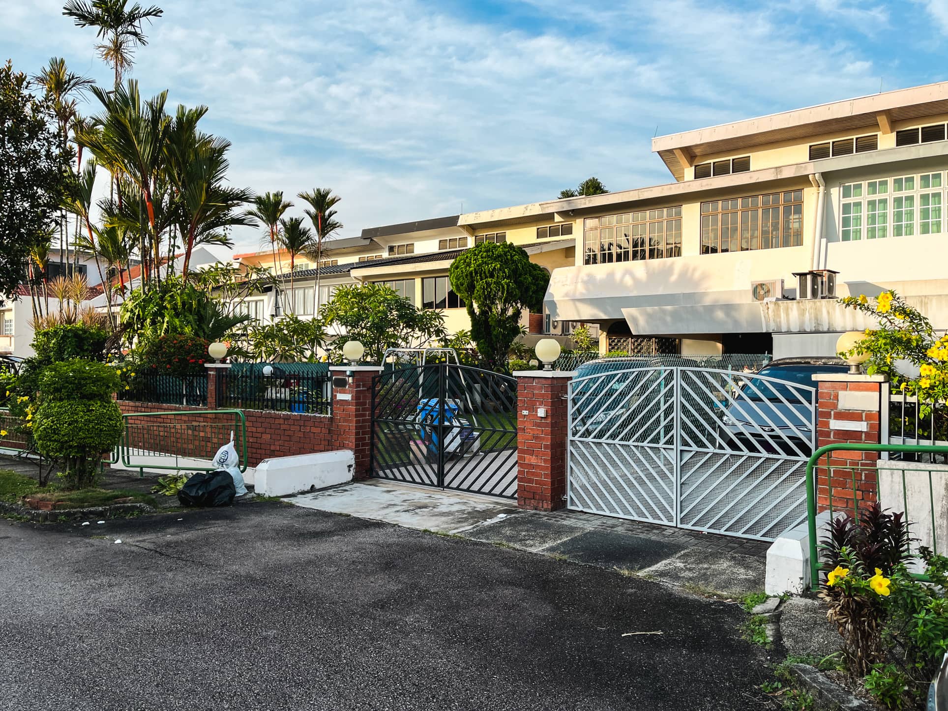 bedok walk estate house 1