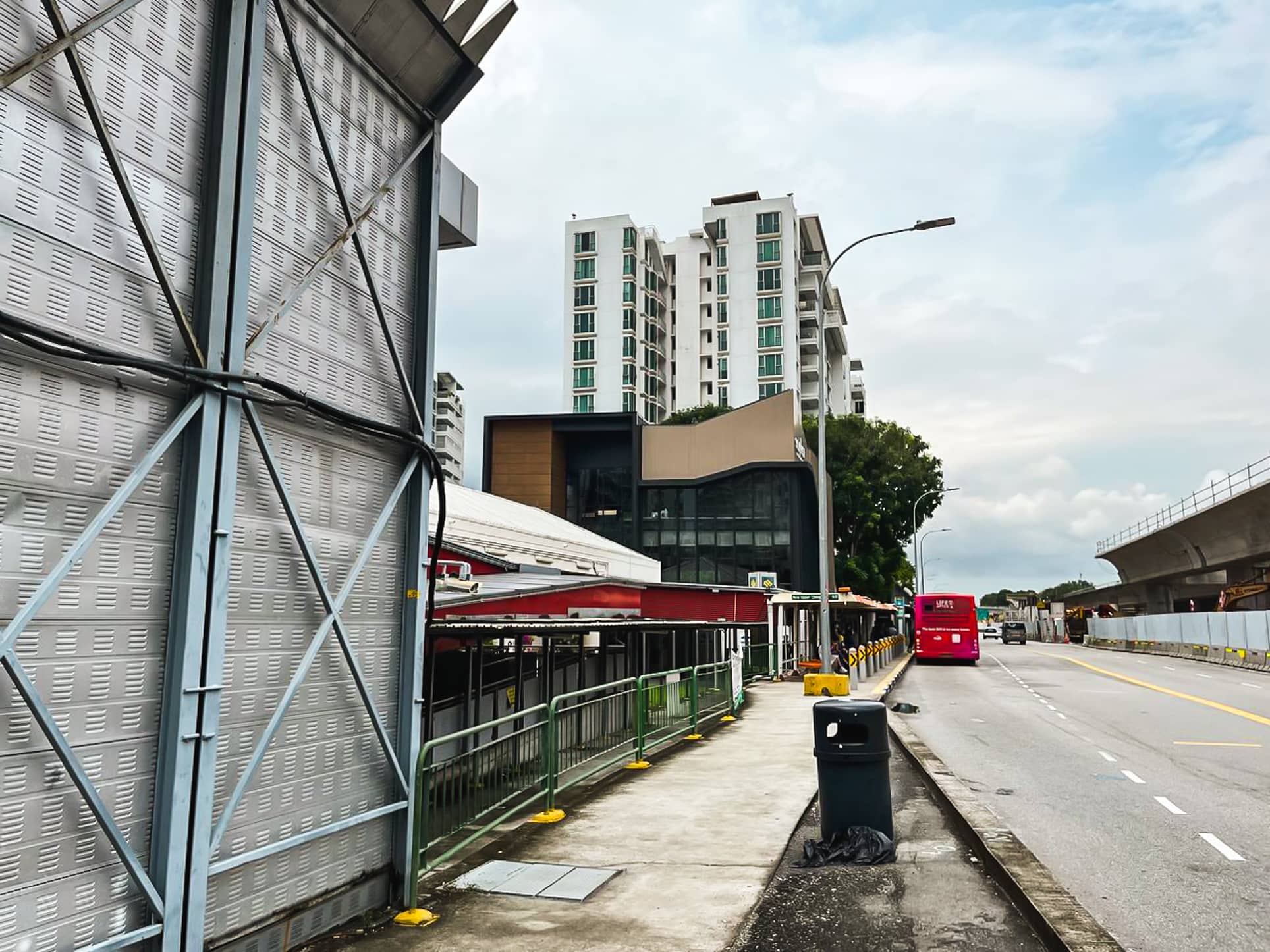 east meadows busstop