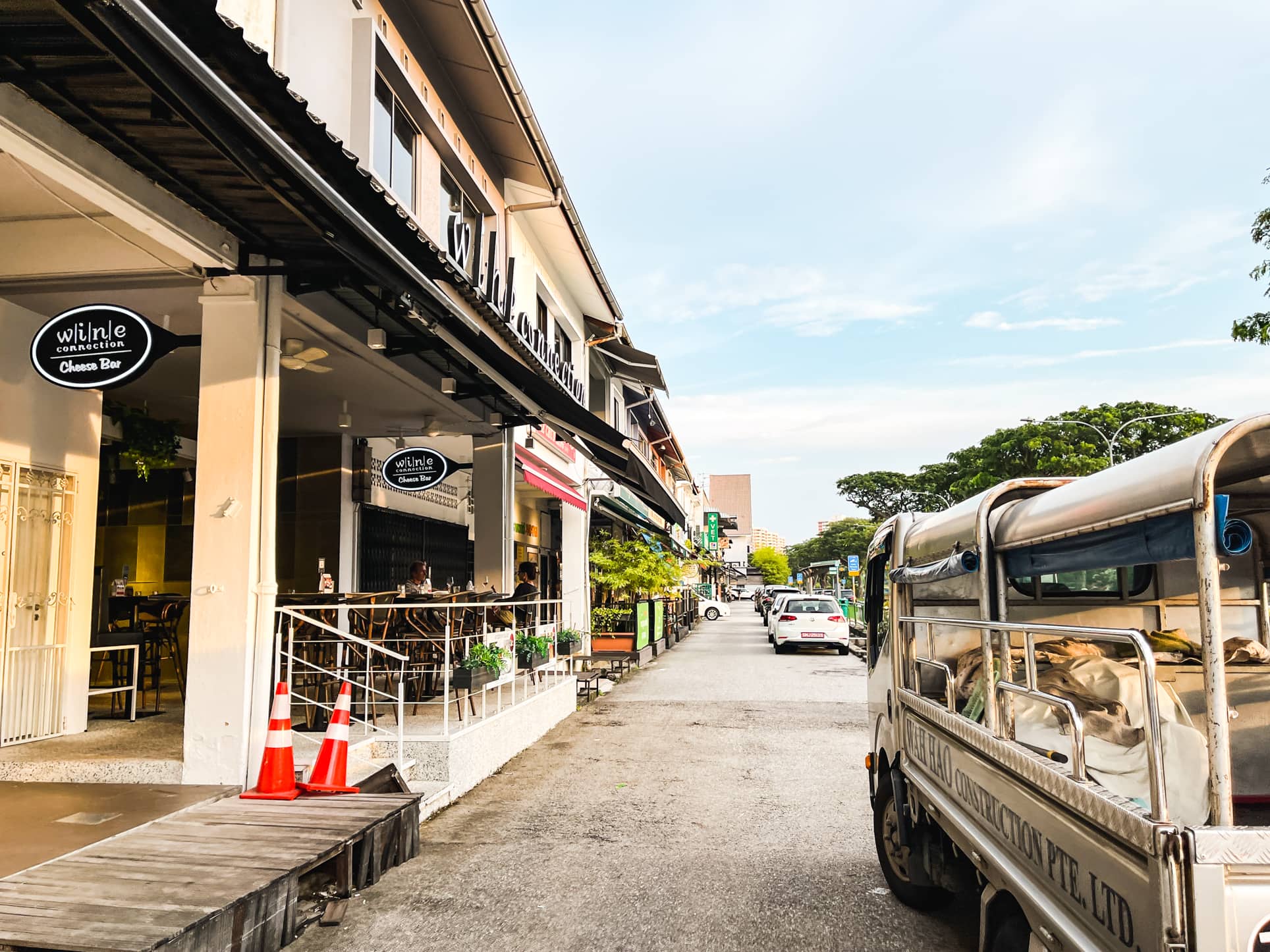 siglap landed wine connection