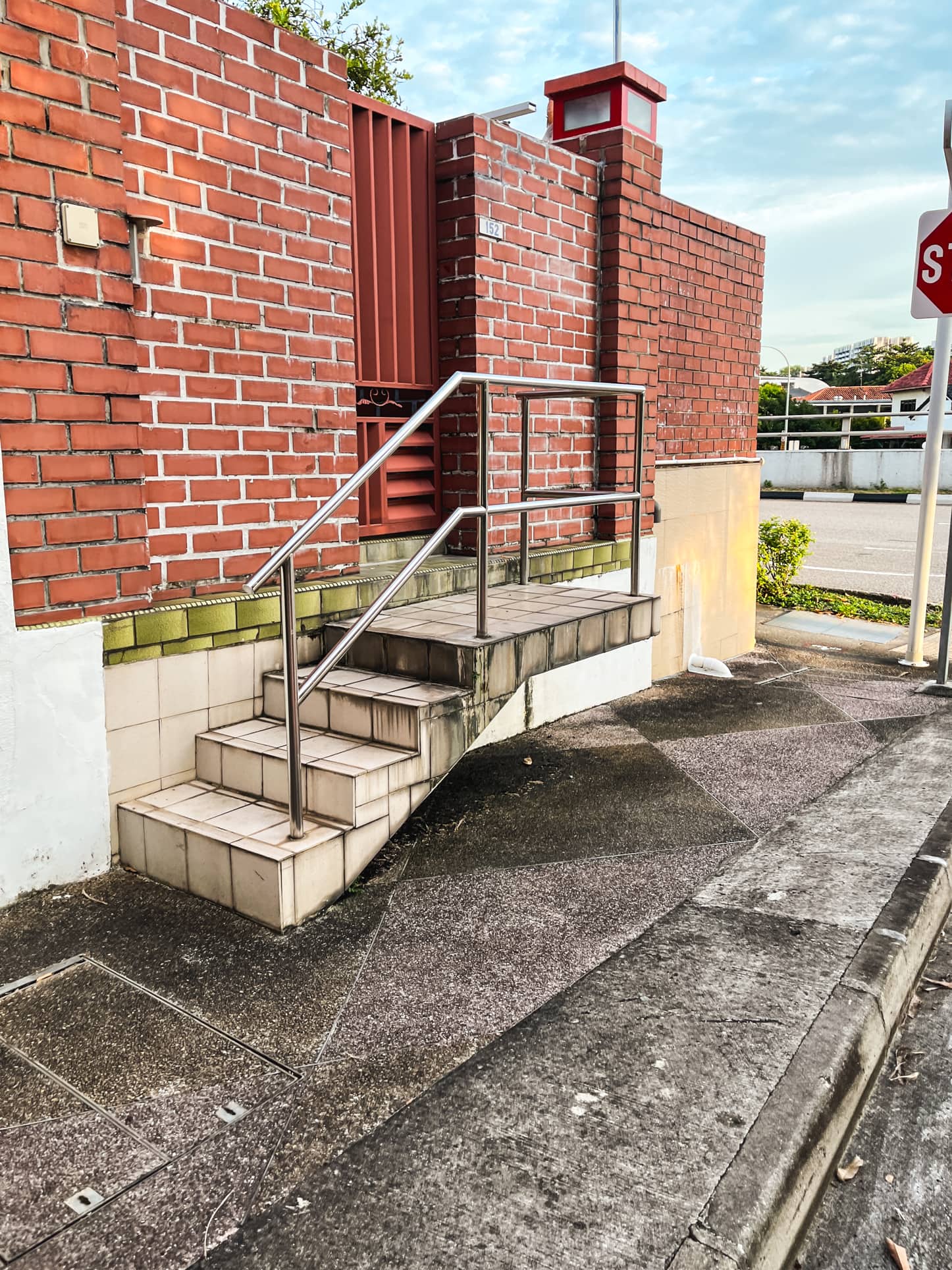 braddell heights estate stairs