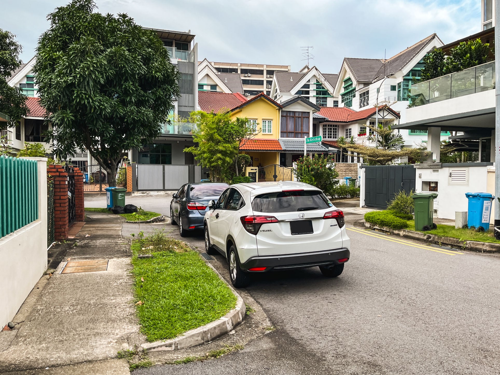 paya lebar landed estate parking