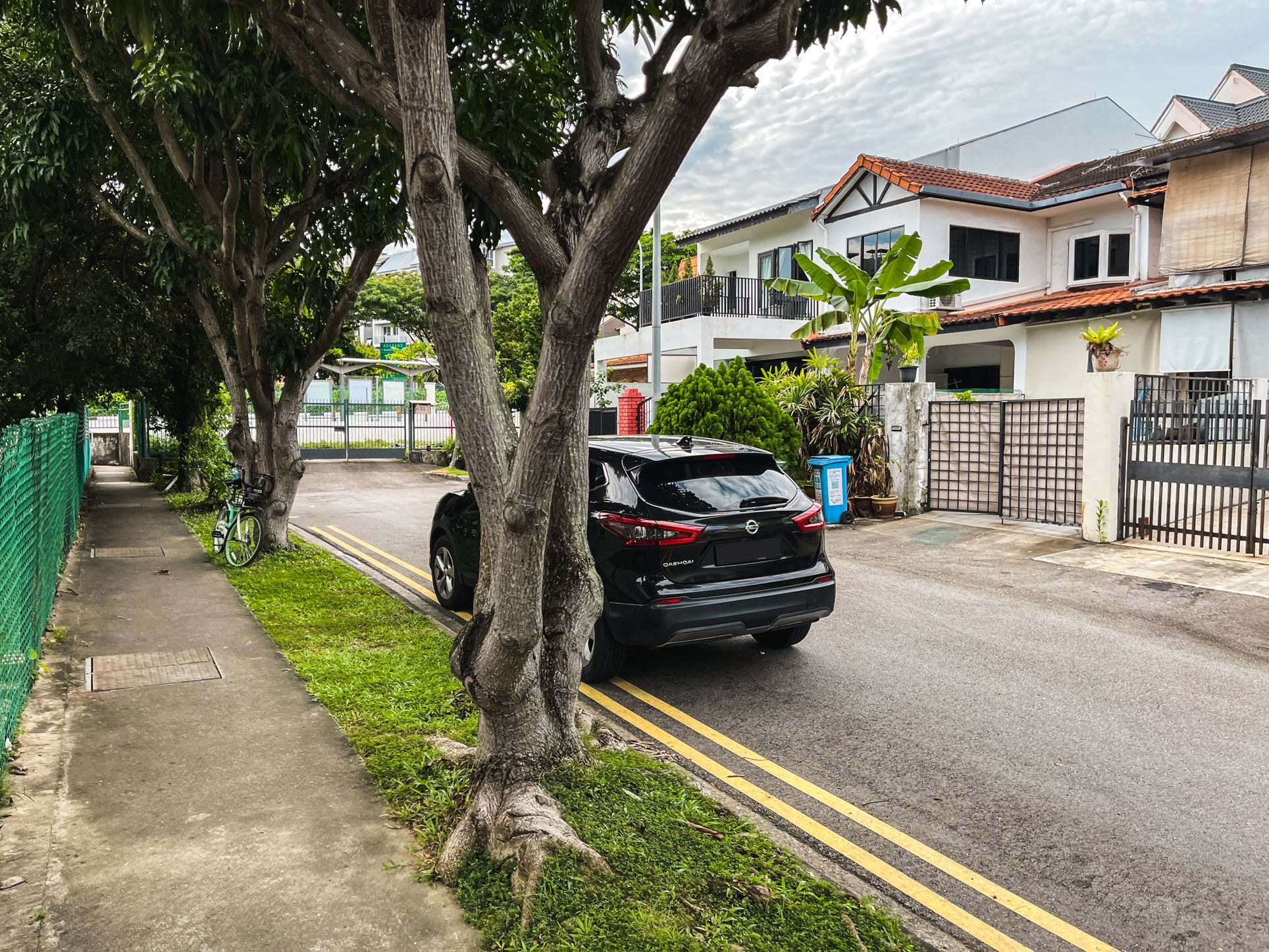 paya lebar landed estate parking 1