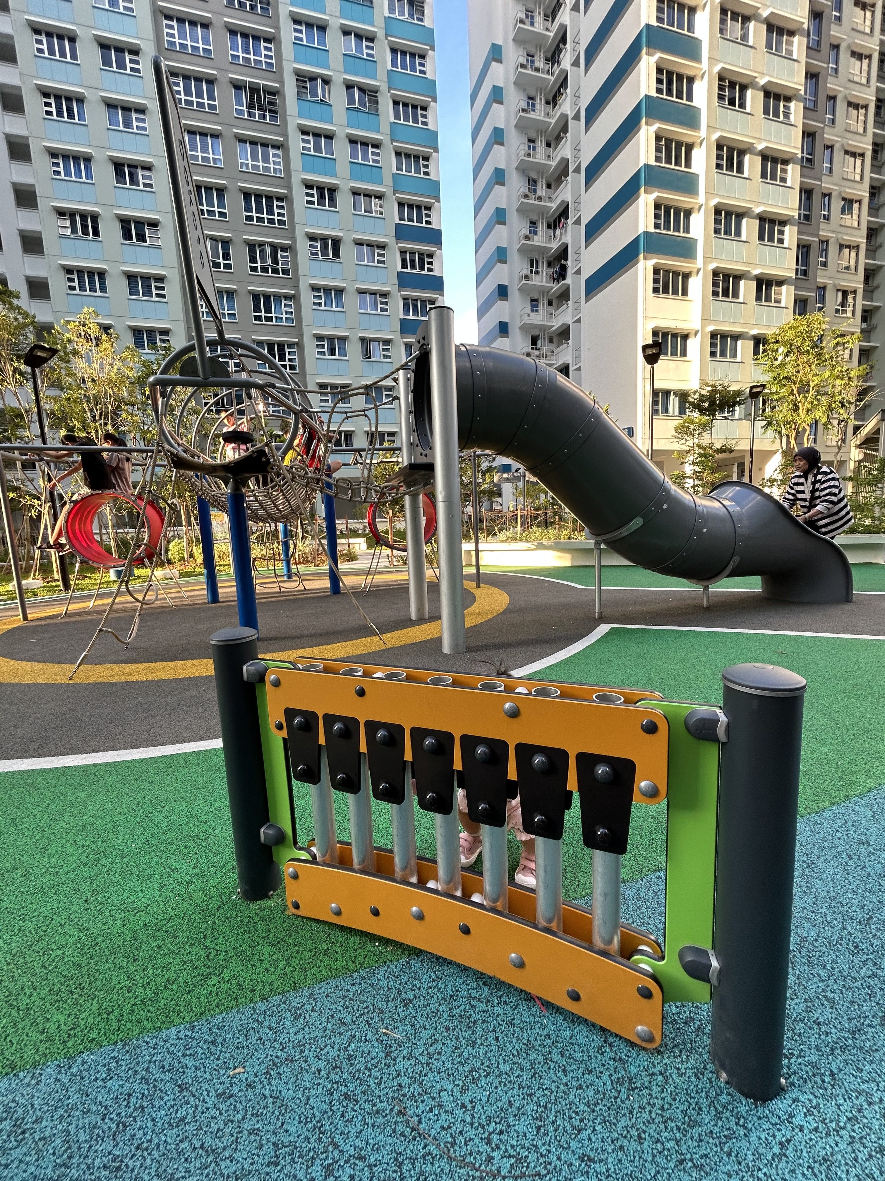 dakota breeze playground 1