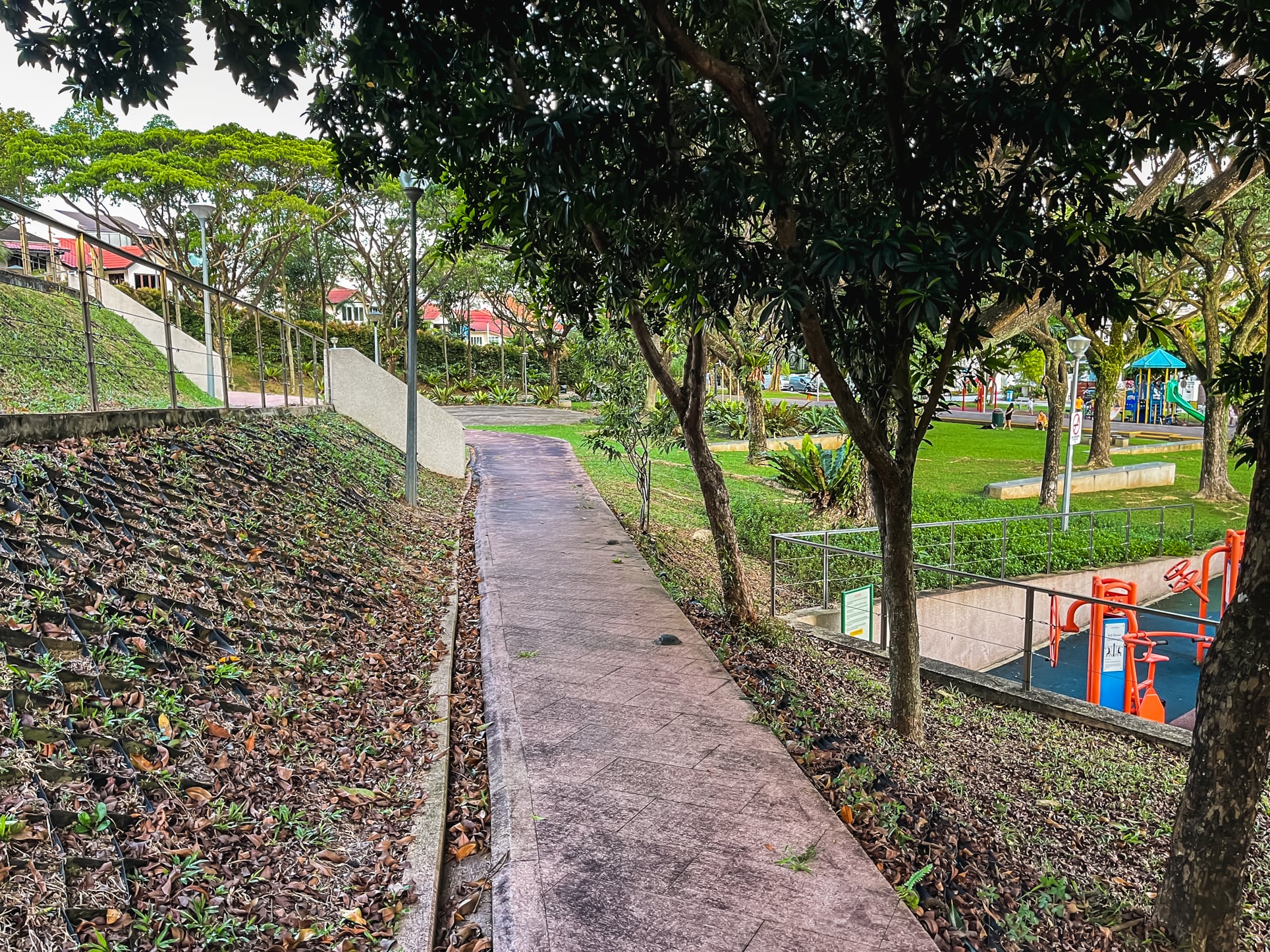 tai keng estate path