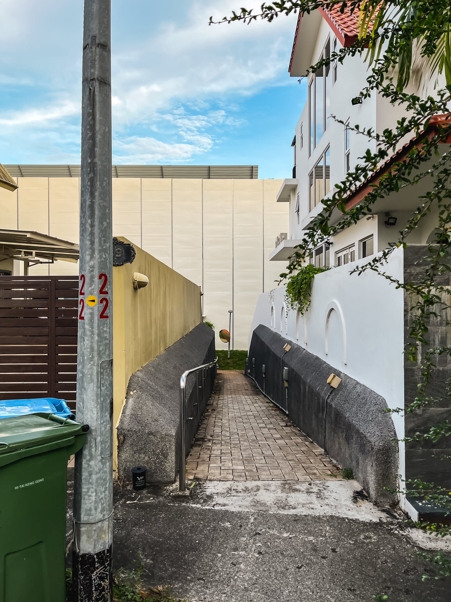 tai keng estate alley