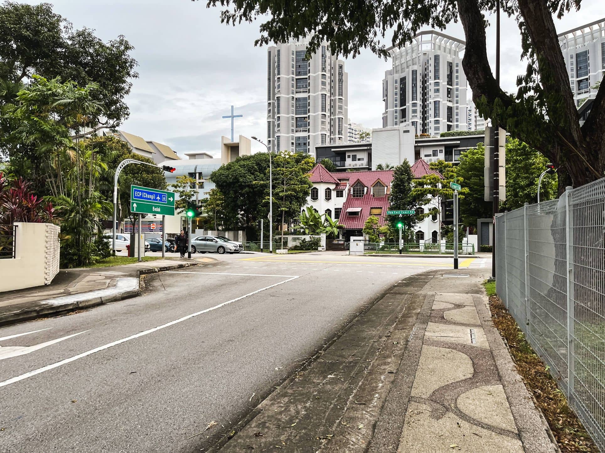 spring park estate main road 3