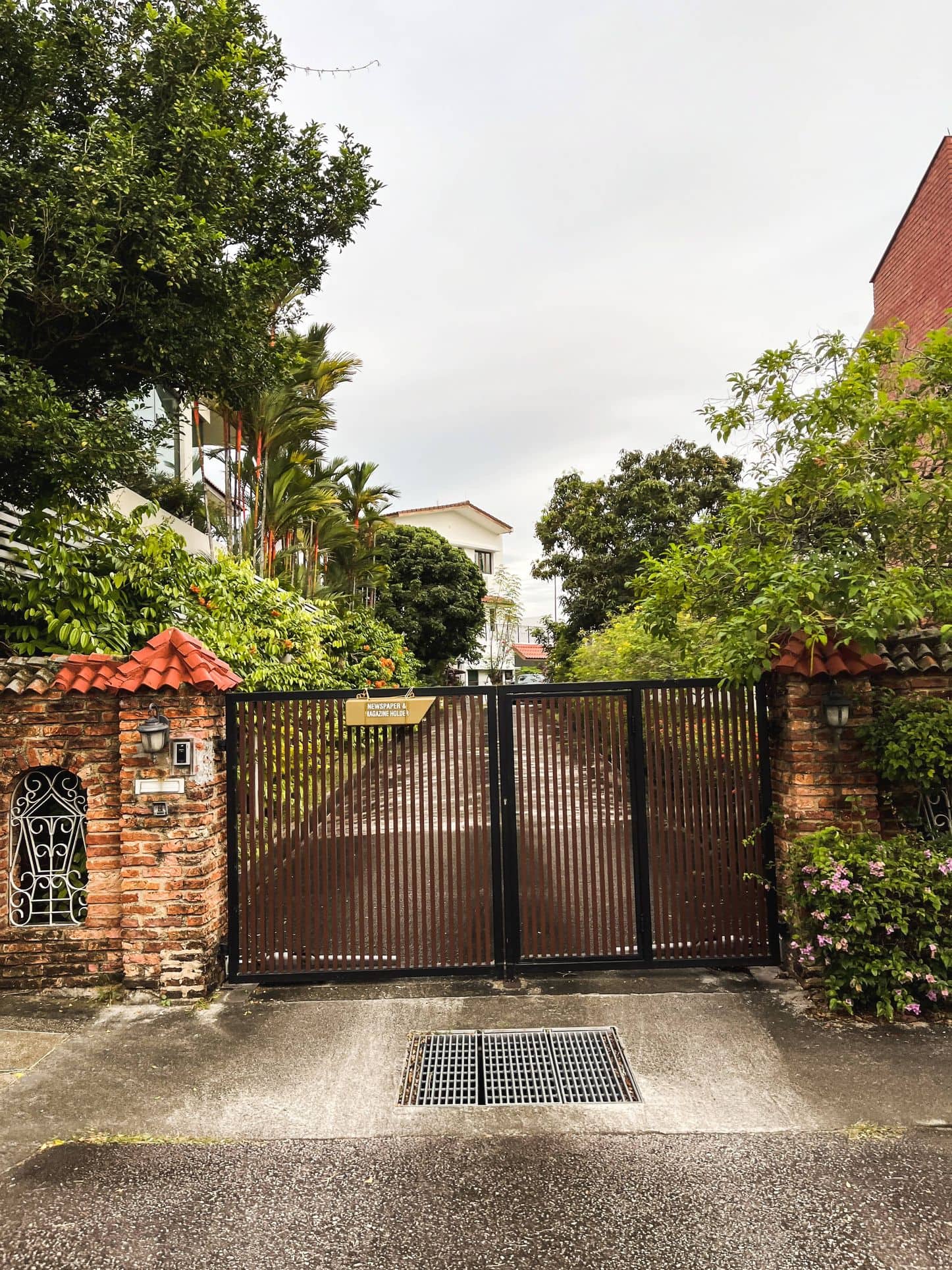 spring park estate gate